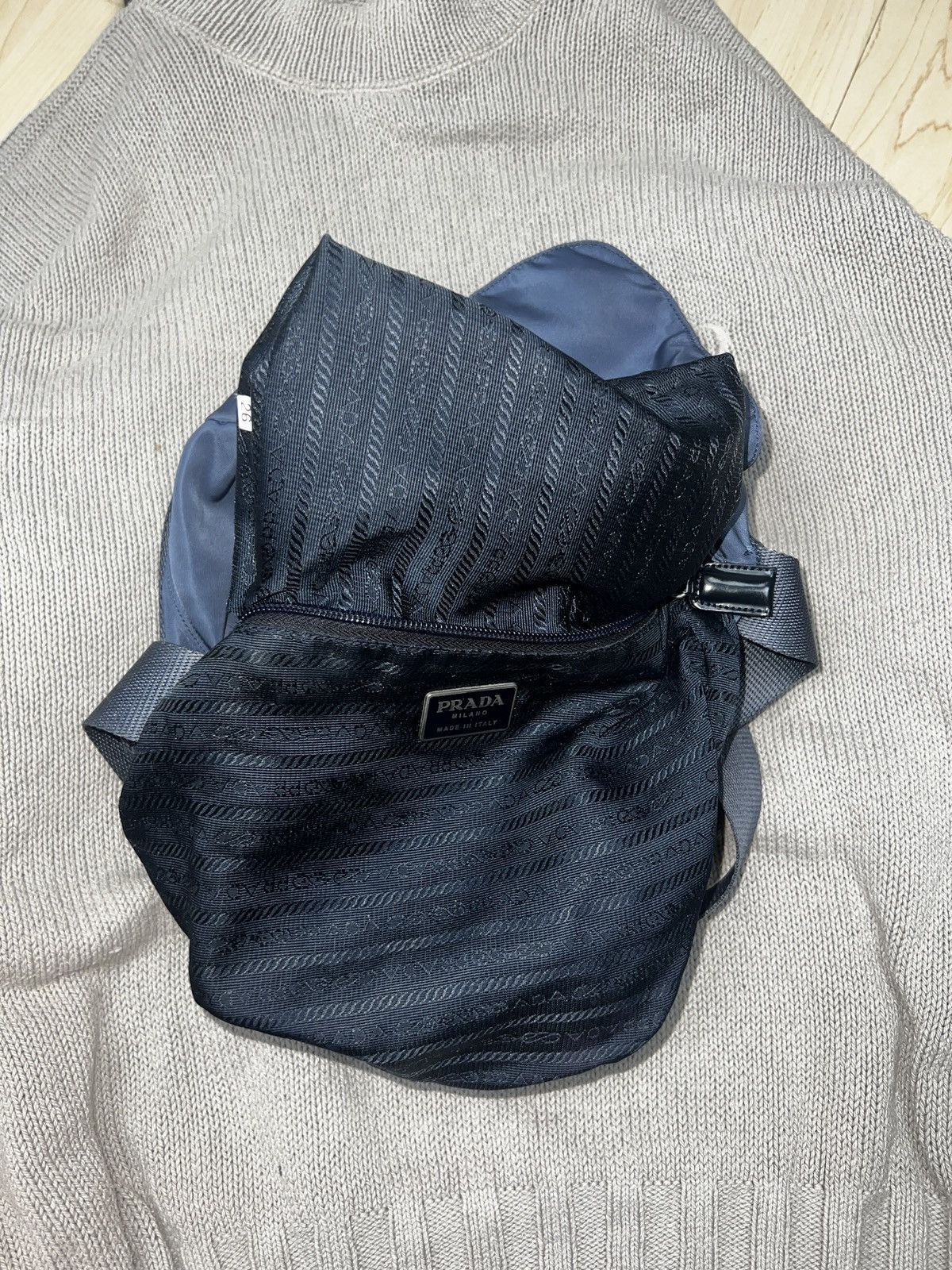Prada Vintage Prada nylon messenger crossbody bag Size 26 - 5 Thumbnail