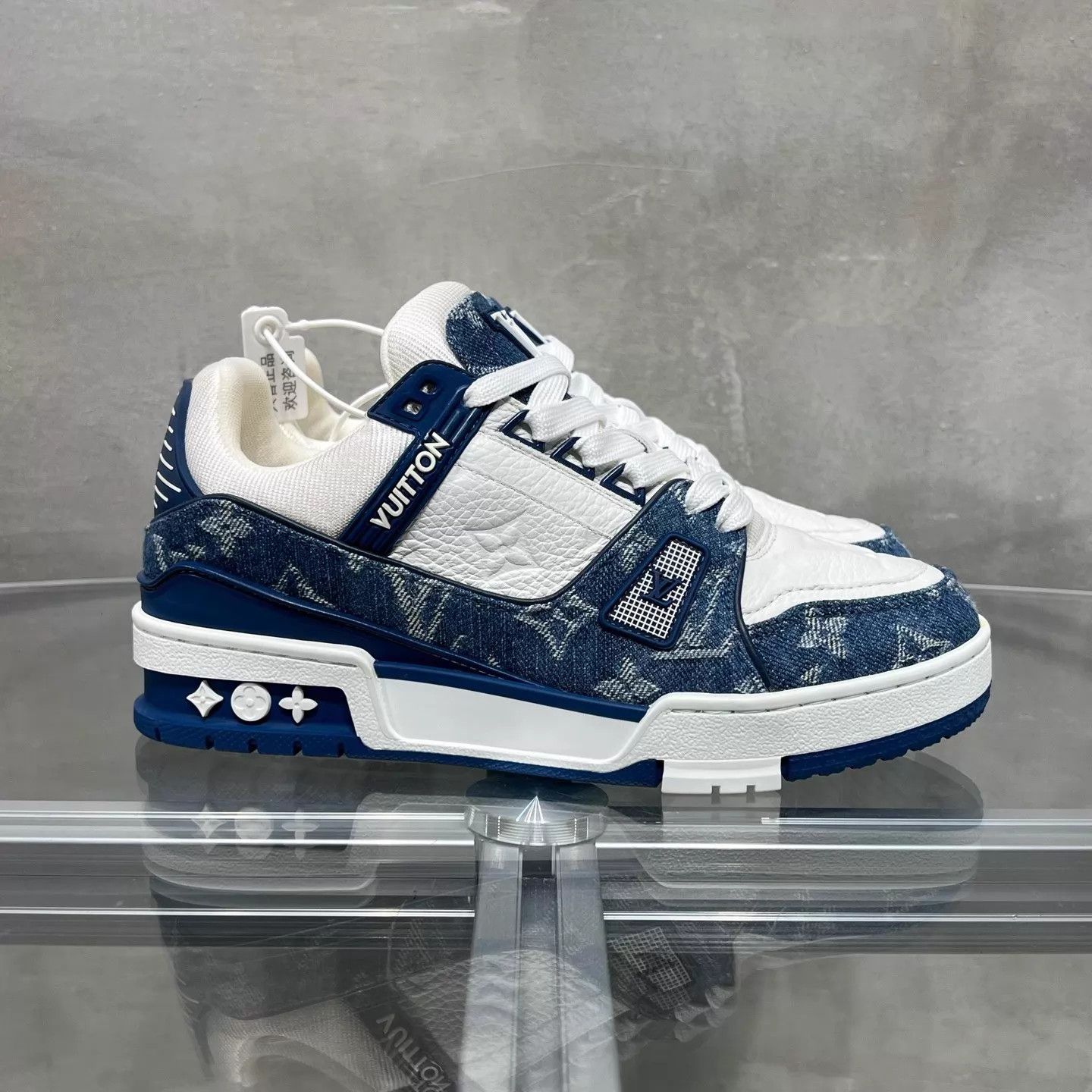 Louis Vuitton LV Trainer White Blue Denim UK2.5 36.5 Size US 6 / IT 36 - 4 Thumbnail