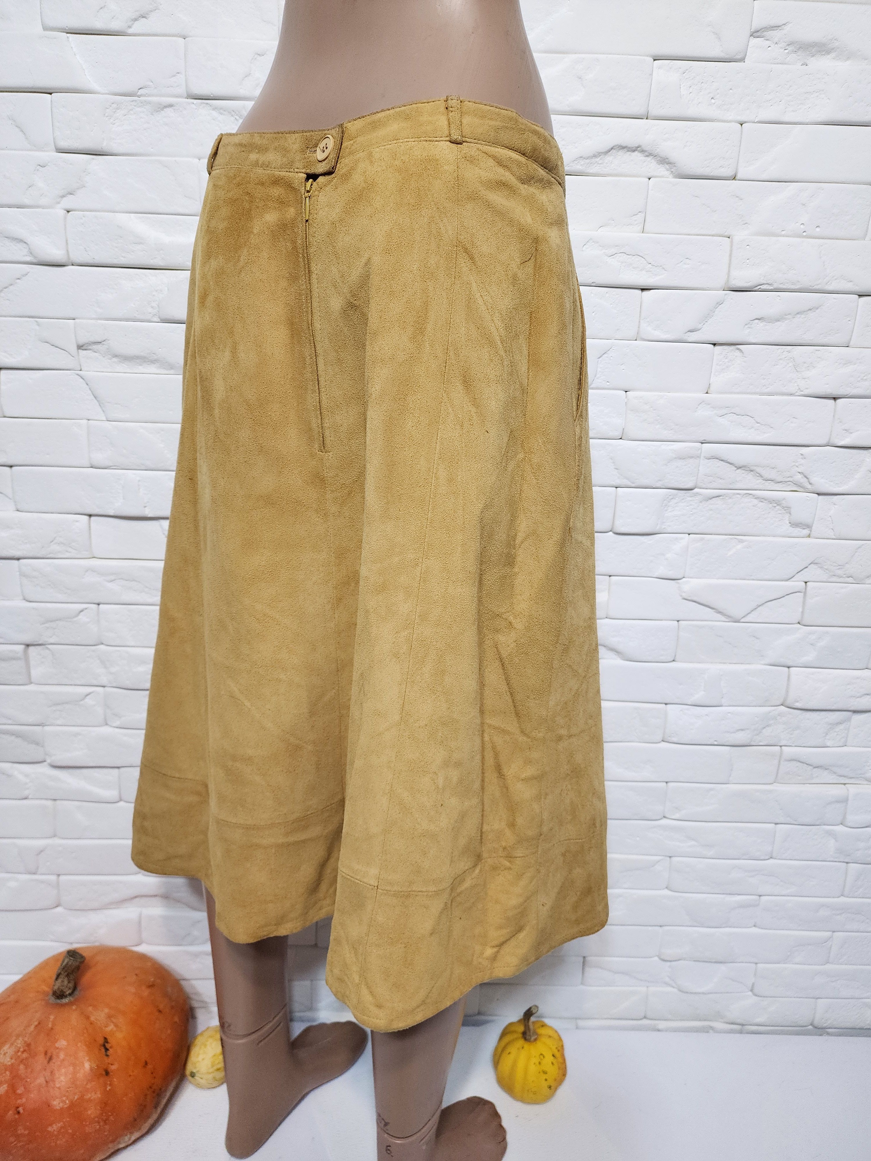 Genuine Leather Brown Suede Leather Skirt: 27" Waist Size 27" / US 4 / IT 40 - 4 Thumbnail