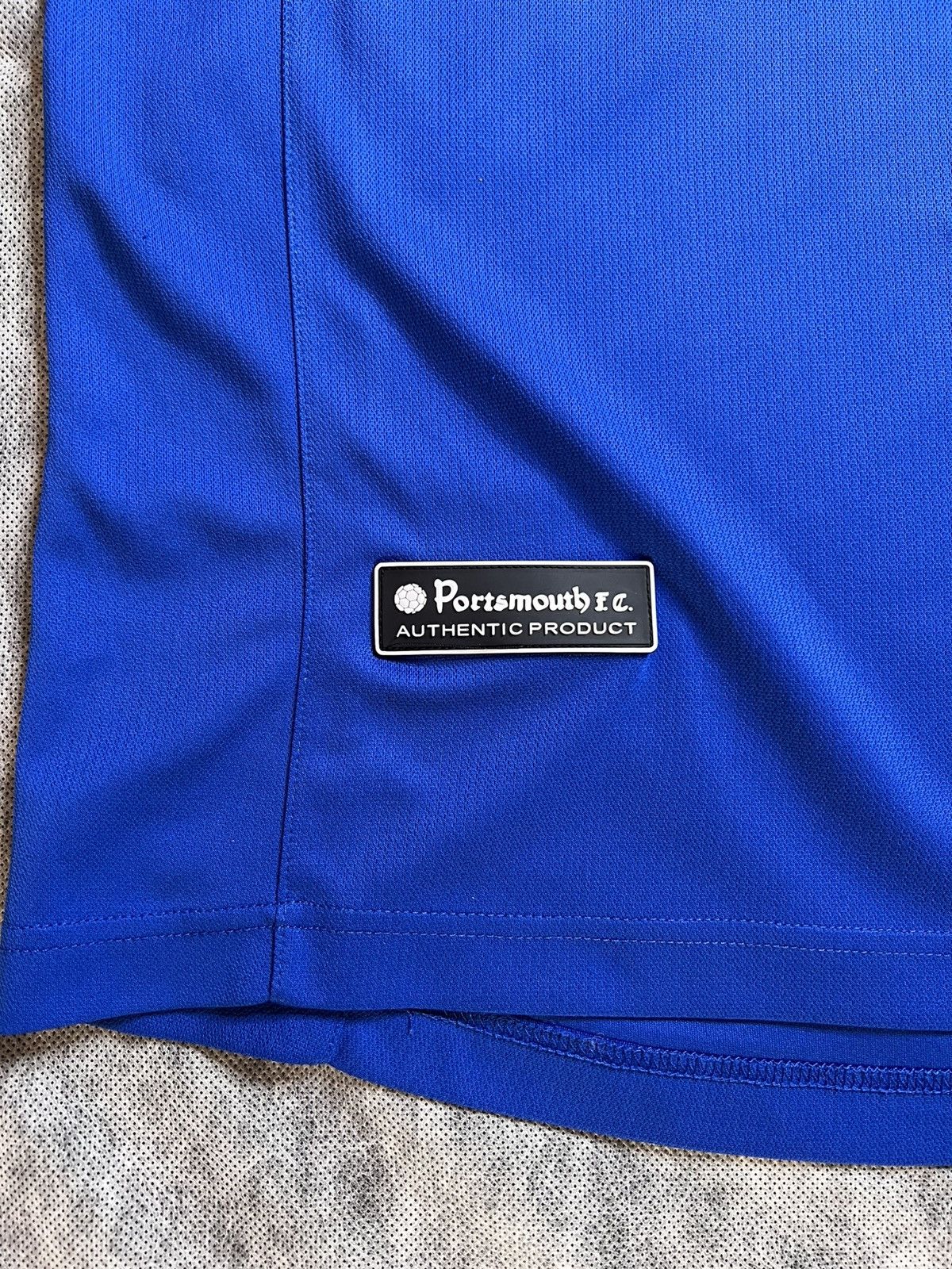 Vintage Portsmouth FC Vintage 200-2006 Home Jersey Longsleeve Size US XL / EU 56 / 4 - 8 Thumbnail