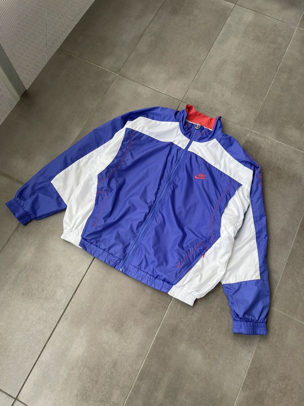 Nike 90S Nike International 3 Tone Technical Track Light Jacket Size US L / EU 52-54 / 3 - 7 Thumbnail