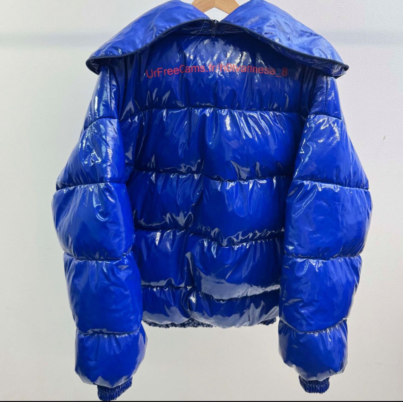 vetements 19ss Russian ジップパーカー VETEMENTS FW19 Russia Patchwork Zip-Up Hoodie • Size Medium