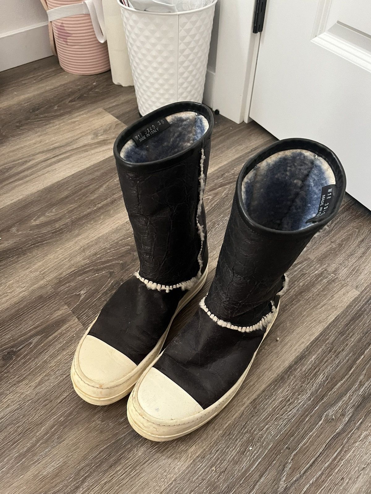Rick Owens × Rick Owens Drkshdw RICK OWENS SHEARLING UGG Rick Owens × Rick Owens Drkshdw RICK OWENS SHEARLING UGG