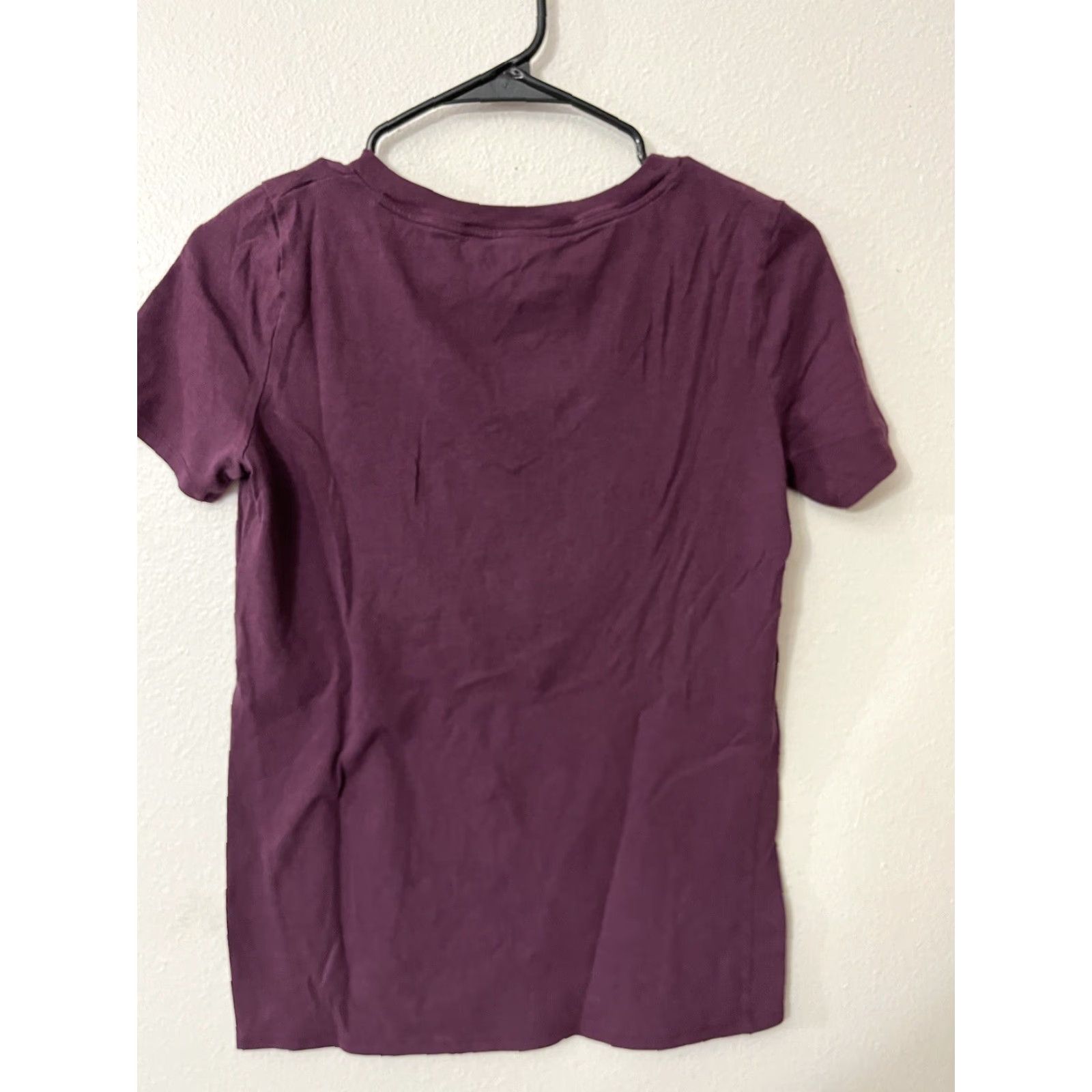 Victoria's Secret Victoria's Secret T-Shirt Adult XS Purple Cotton V-Neck Short Sleeve Solid Pullover Womens Size XS / US 0-2 / IT 36-38 - 2 Thumbnail