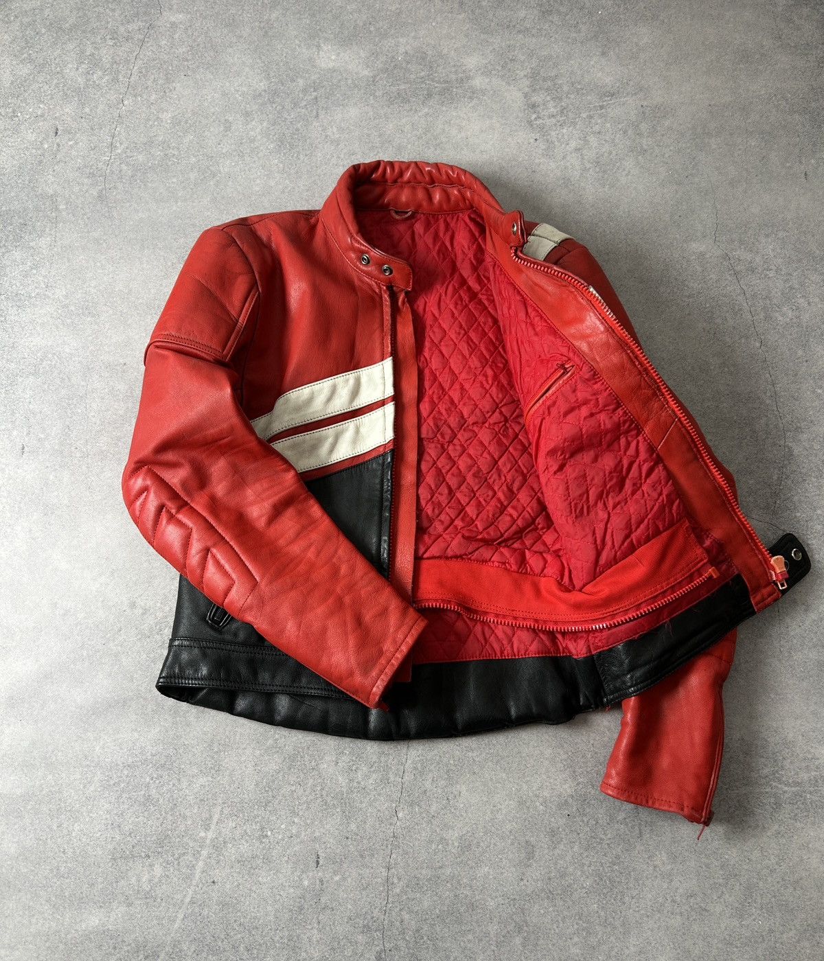 Genuine Leather Vintage IXS red Moto leather jacket mens 90s Size US M / EU 48-50 / 2 - 4 Thumbnail