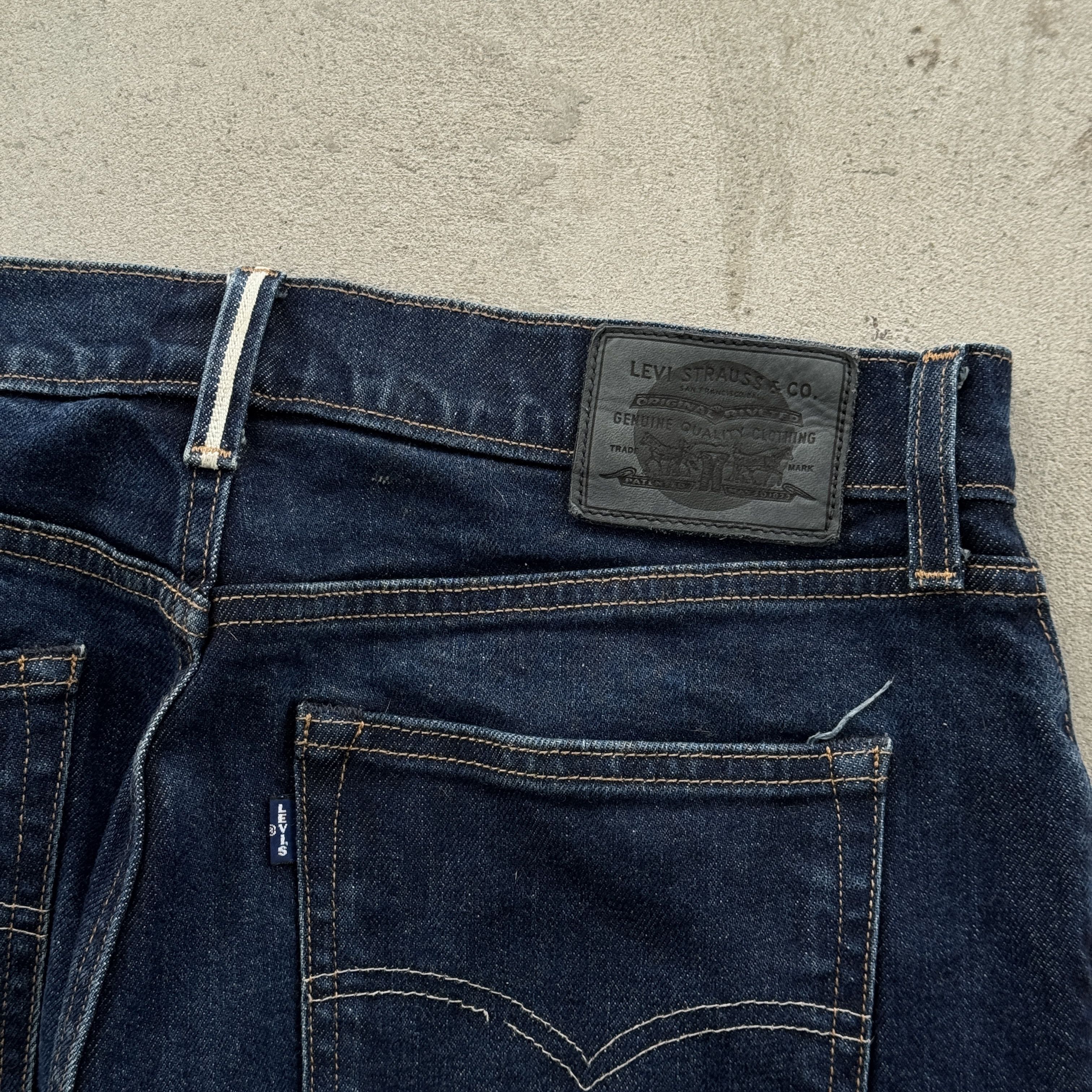 Levi's Vintage Levi's Fabric High-Rise Slim Salvedge Denim Jeans Size US 31 - 3 Thumbnail