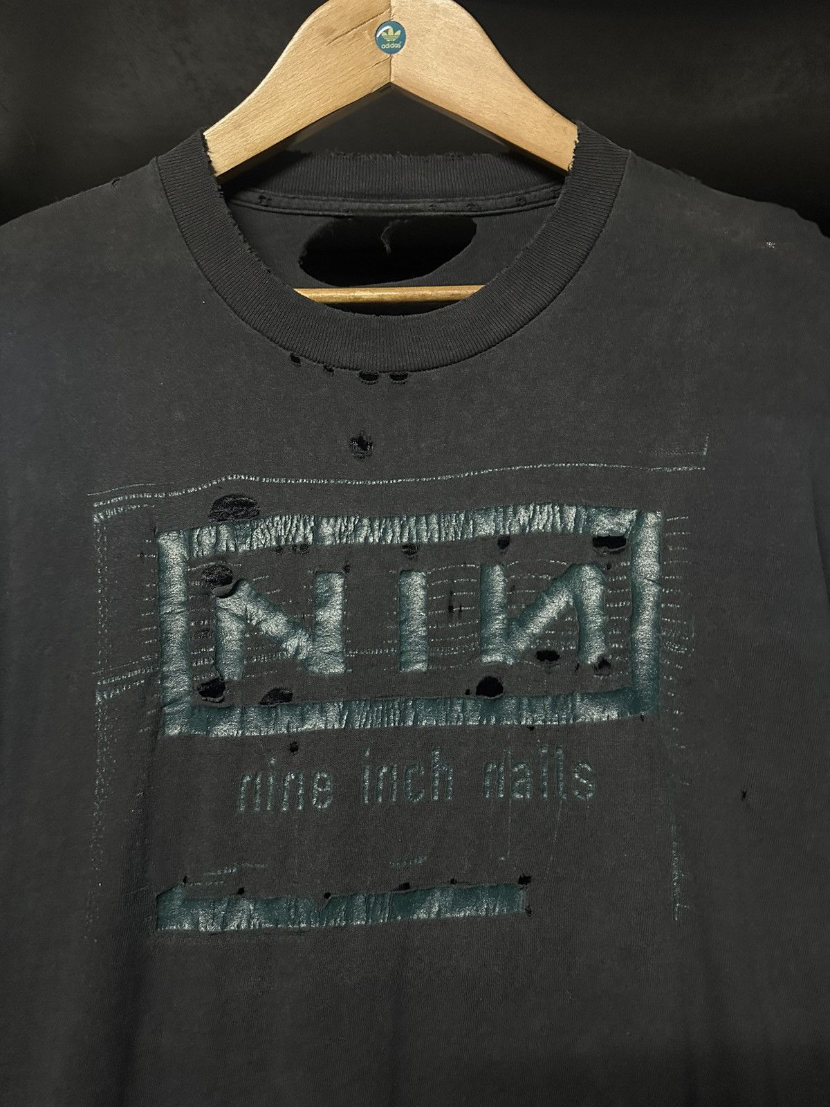 Band Tees Thrashed Vintage 90s Nine Inch Nails Nothing Faded Tee Size US L / EU 52-54 / 3 - 2 Thumbnail