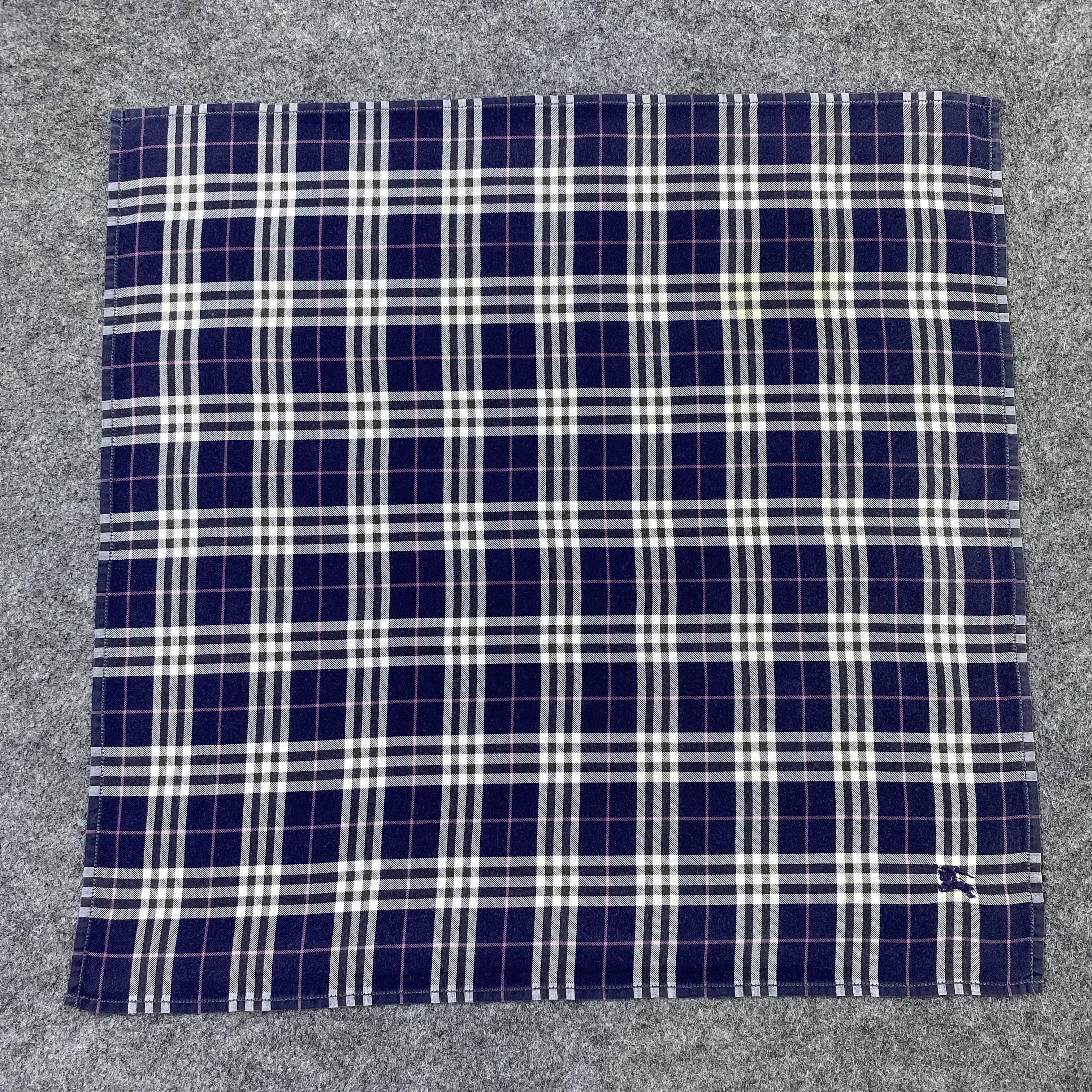 Burberry Burberry Handkerchief / Bandana / Neckerchief-B2163 Size ONE SIZE - 3 Thumbnail