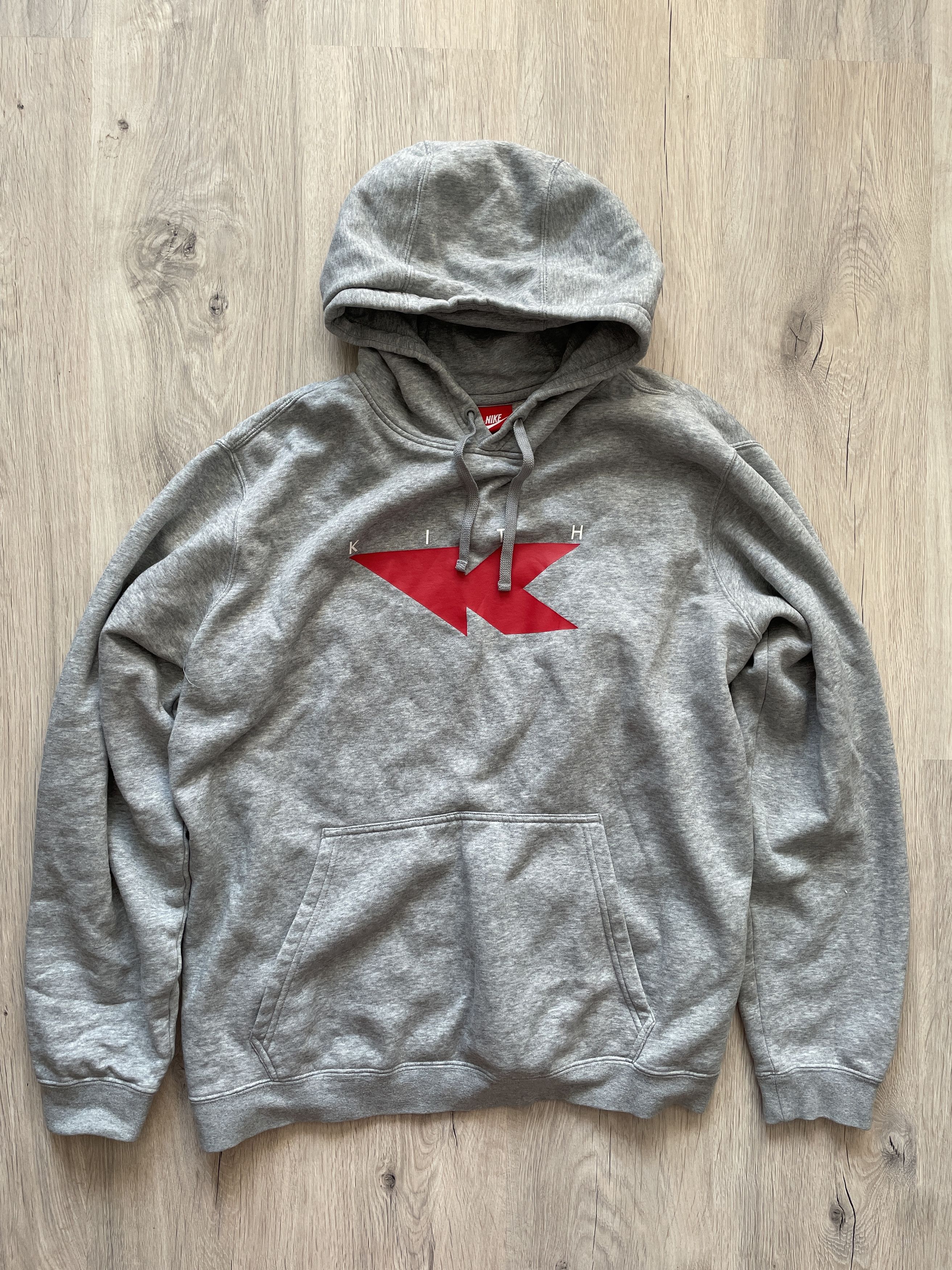 Kith × Nike Kith X Nike Flight Hoodie Gray with Red “K” size XL Size US XL / EU 56 / 4 - 1 Thumbnail