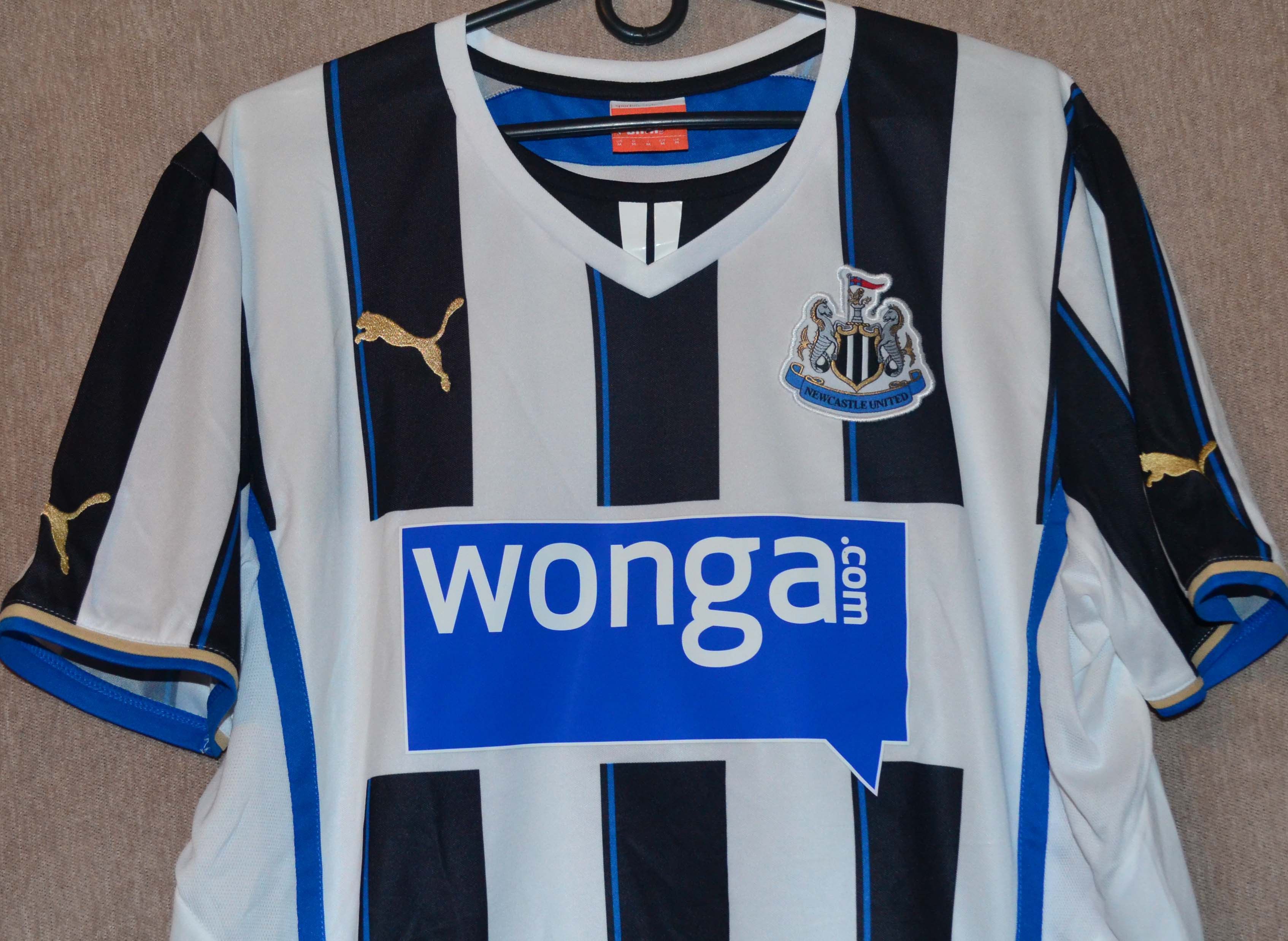 Puma Newcastle United FC 2013 2014 Home T-shirt Jersey Puma Size US M / EU 48-50 / 2 - 2 Thumbnail