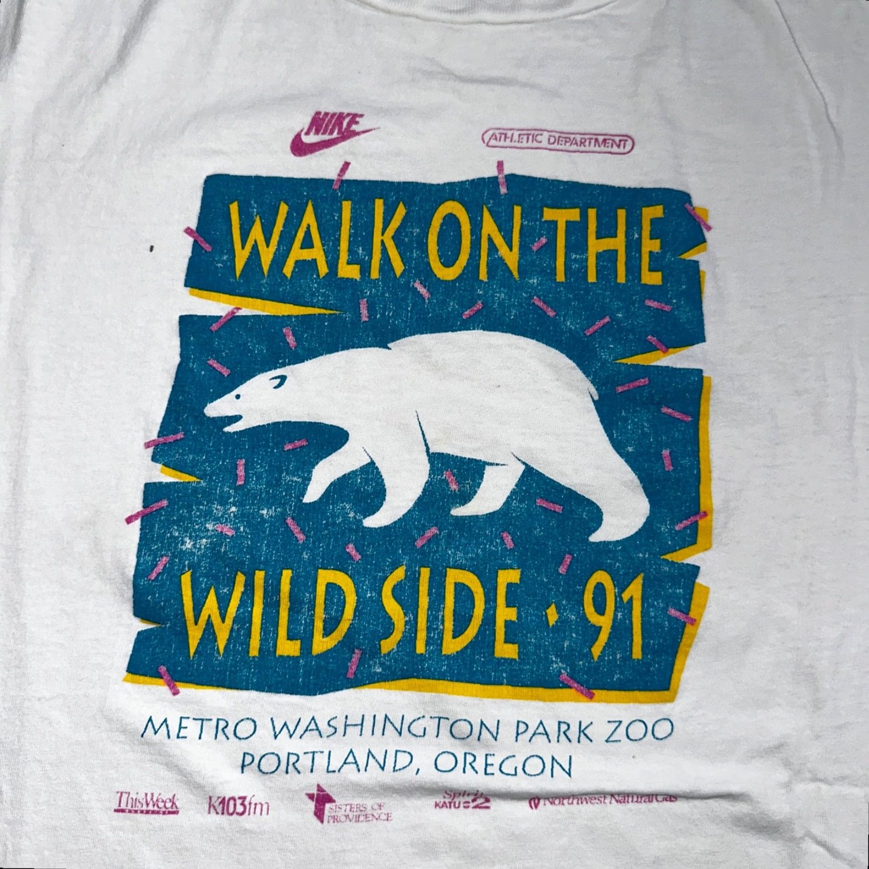 Nike VINTAGE Nike Walk On The Wild Side 90s VTG T Shirt 1991 Polar Bear Animals PDX Oregon Mens XL White Short Sleeve Crew Neck Graphic Print Size US XL / EU 56 / 4 - 3 Thumbnail