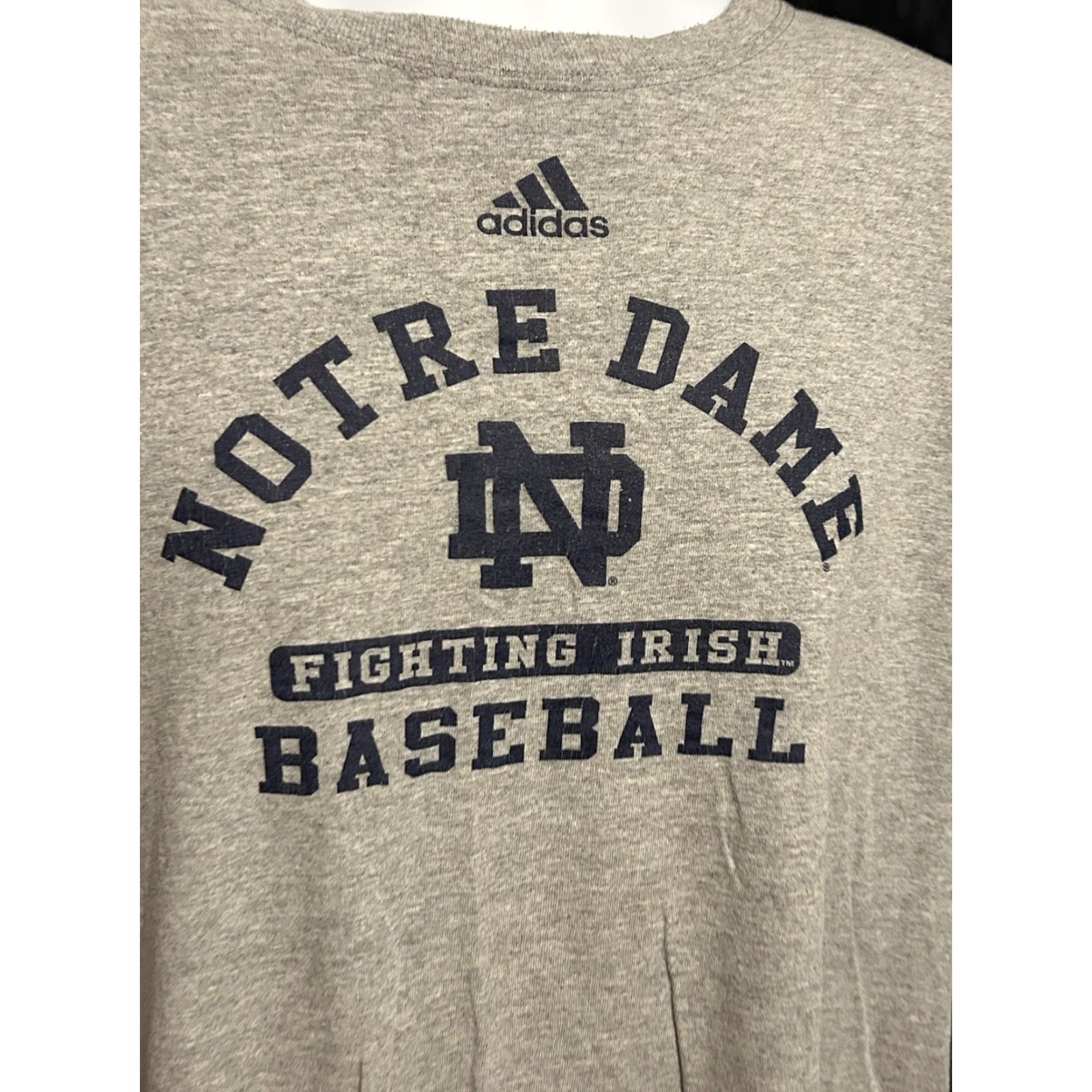 Adidas VINTAGE Notre Dame Fighting Irish Adidas Shirt Men Large Heather Gray Size US XL / EU 56 / 4 - 6 Thumbnail