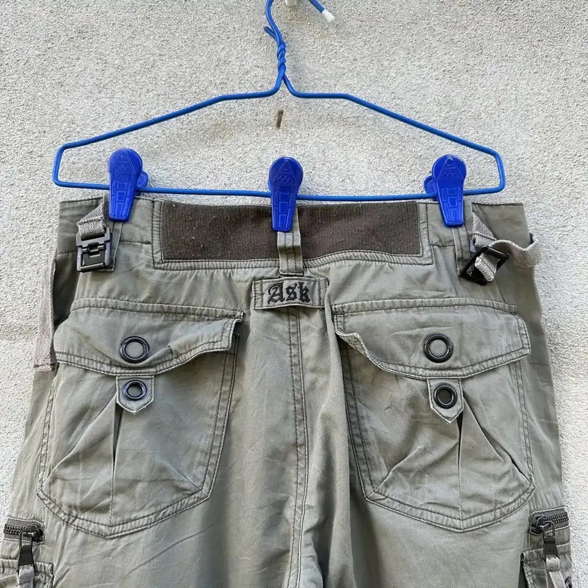 Le Grande Bleu (L.G.B.) RARE‼️ASK EQUIRED BONDAGE PUNK TROUSERS MULTIPOCKET CARGO Size US 30 / EU 46 - 14 Thumbnail