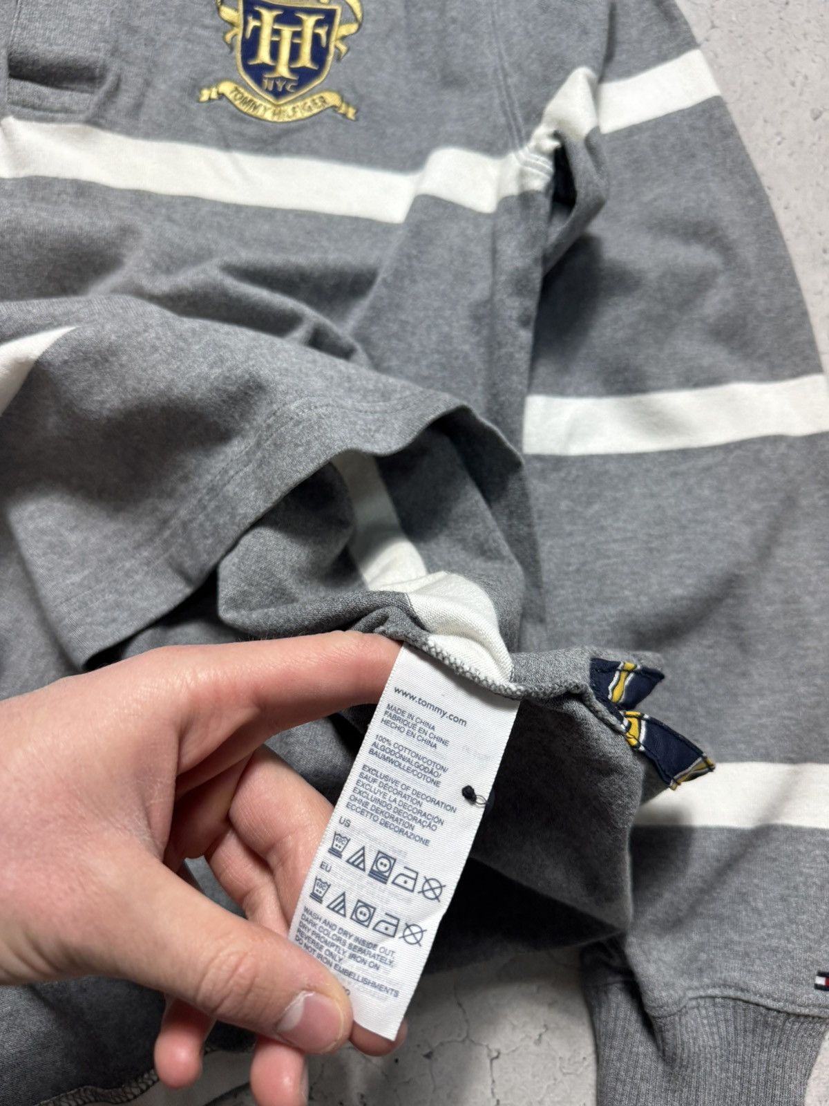 Tommy Hilfiger Tommy Hilfiger Striped Rugby Sweatshirt Vintage Size M Y2K Size US M / EU 48-50 / 2 - 8 Thumbnail
