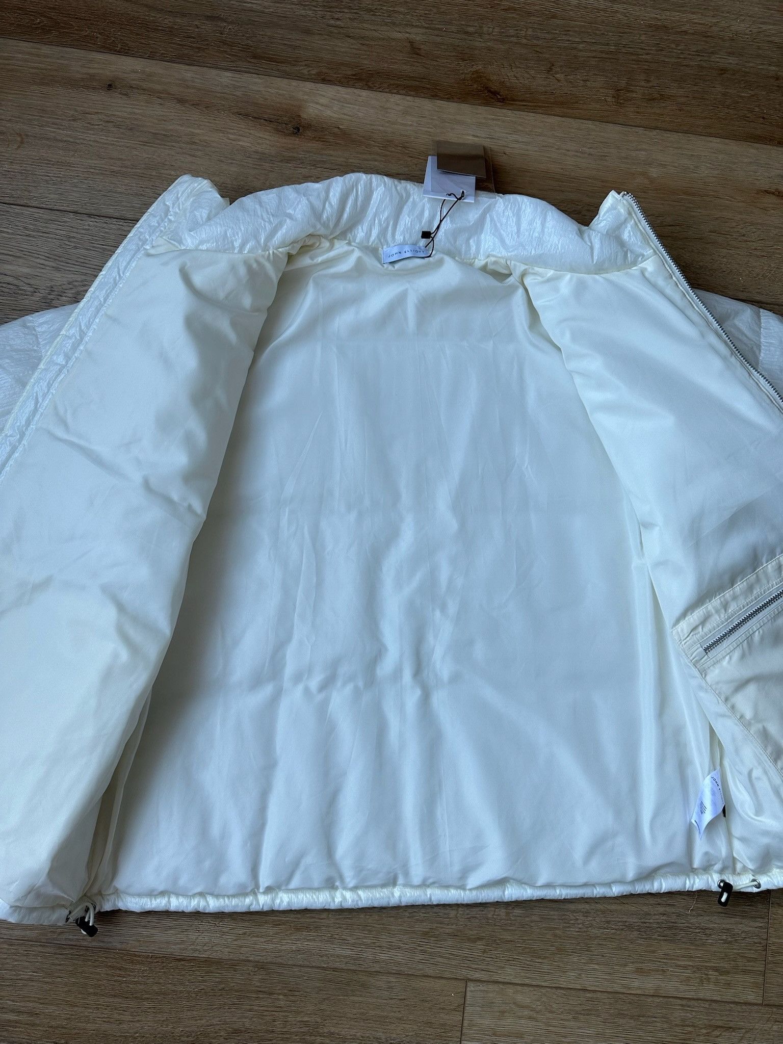 John Elliott 🔥75% OFF🔥 [SALE] John Elliott Nylon Pico Puffer Jacket Size US XL / EU 56 / 4 - 11 Thumbnail