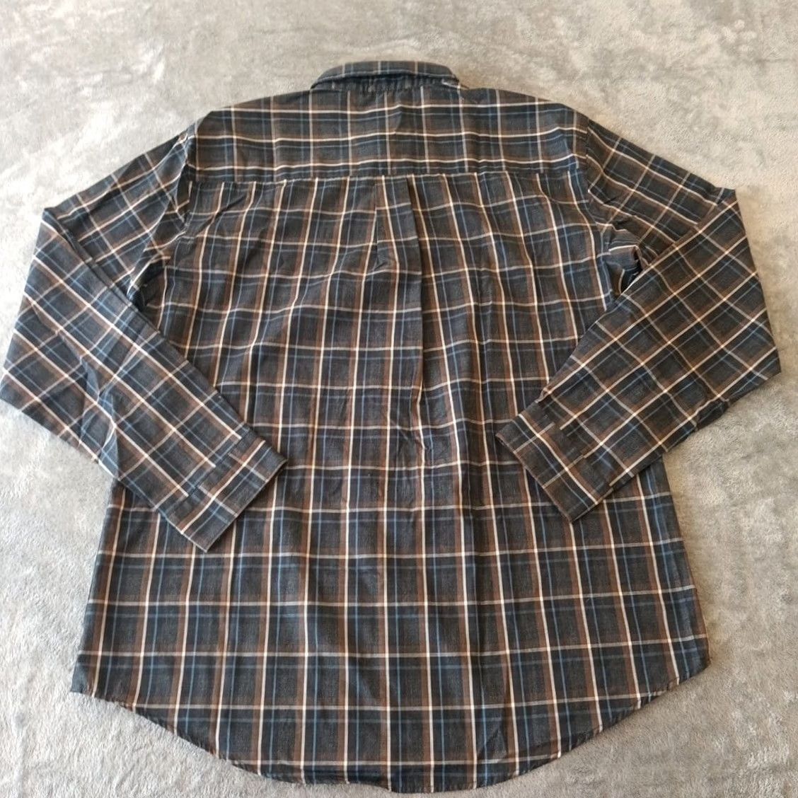 Van Heusen Van Heusen Shirt Mens Large Gray Plaid Long Sleeve Button Up Classic Fit Size US L / EU 52-54 / 3 - 2 Thumbnail