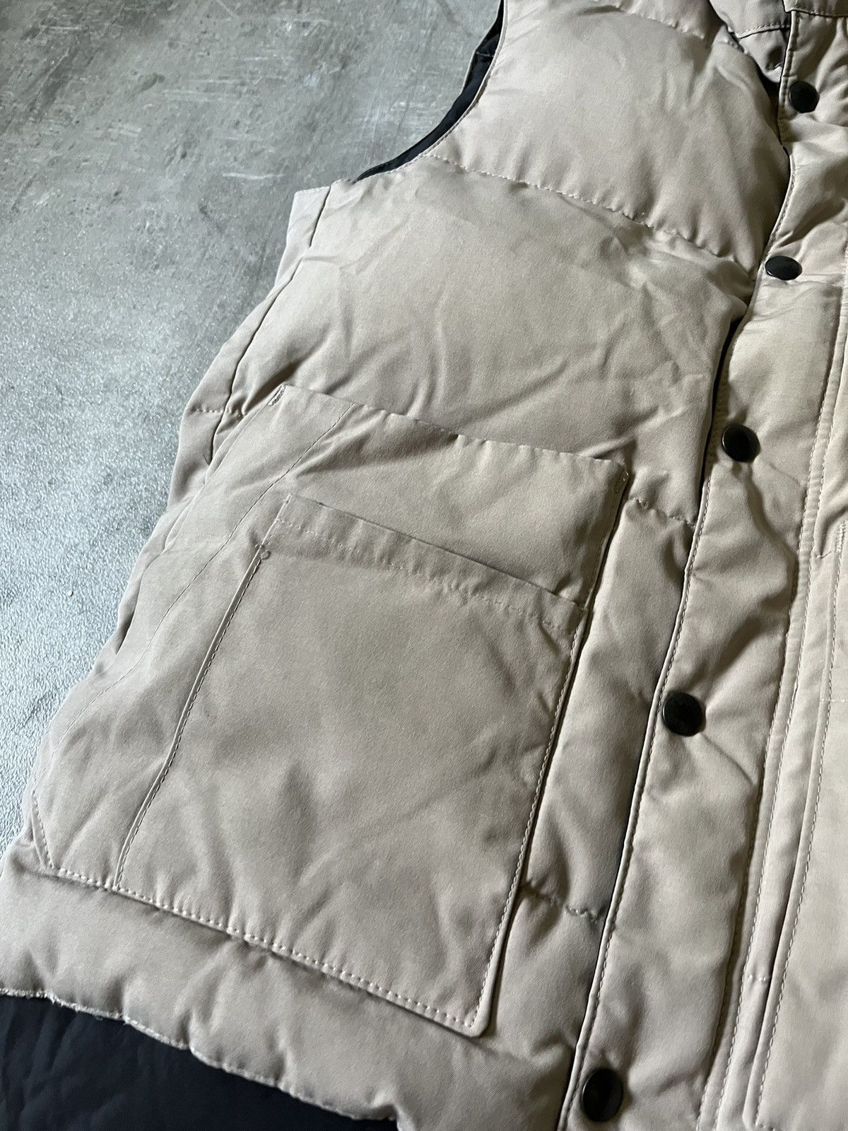 Canada Goose Canada Goose vest beige outdoor vintage Size US XXS / EU 40 - 3 Thumbnail