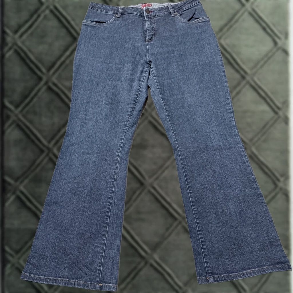 Vintage Smith's Bootcut Jeans Women's Blue Denim Dark Wash Mid-Rise Slim Fit - 16 Size 38" / US 16 / IT 52 - 1 Thumbnail
