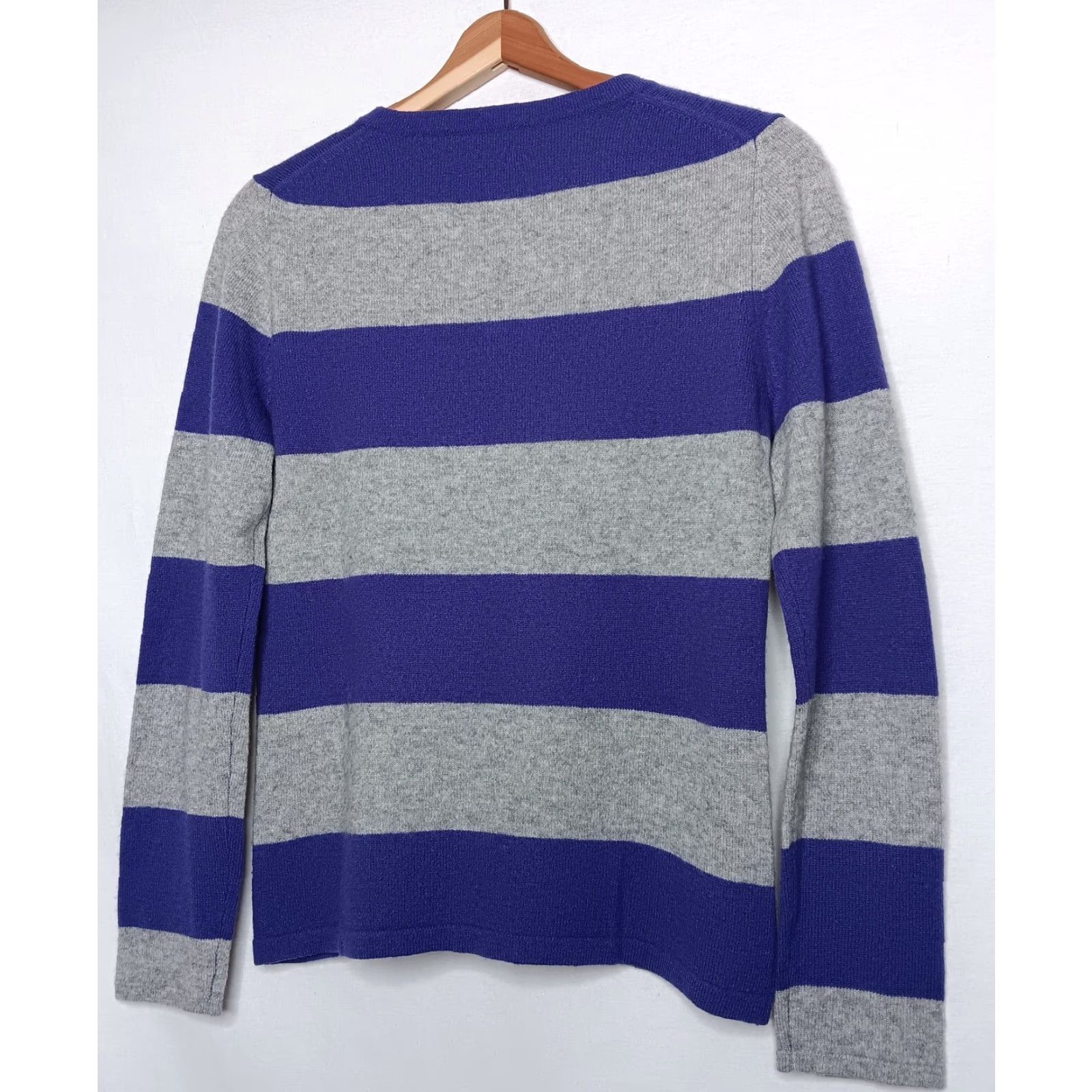 Vintage Fenn Wright Manson Sweater Women M Cashmere V Neck Gray Purple Striped Pullover Size M / US 6-8 / IT 42-44 - 2 Thumbnail