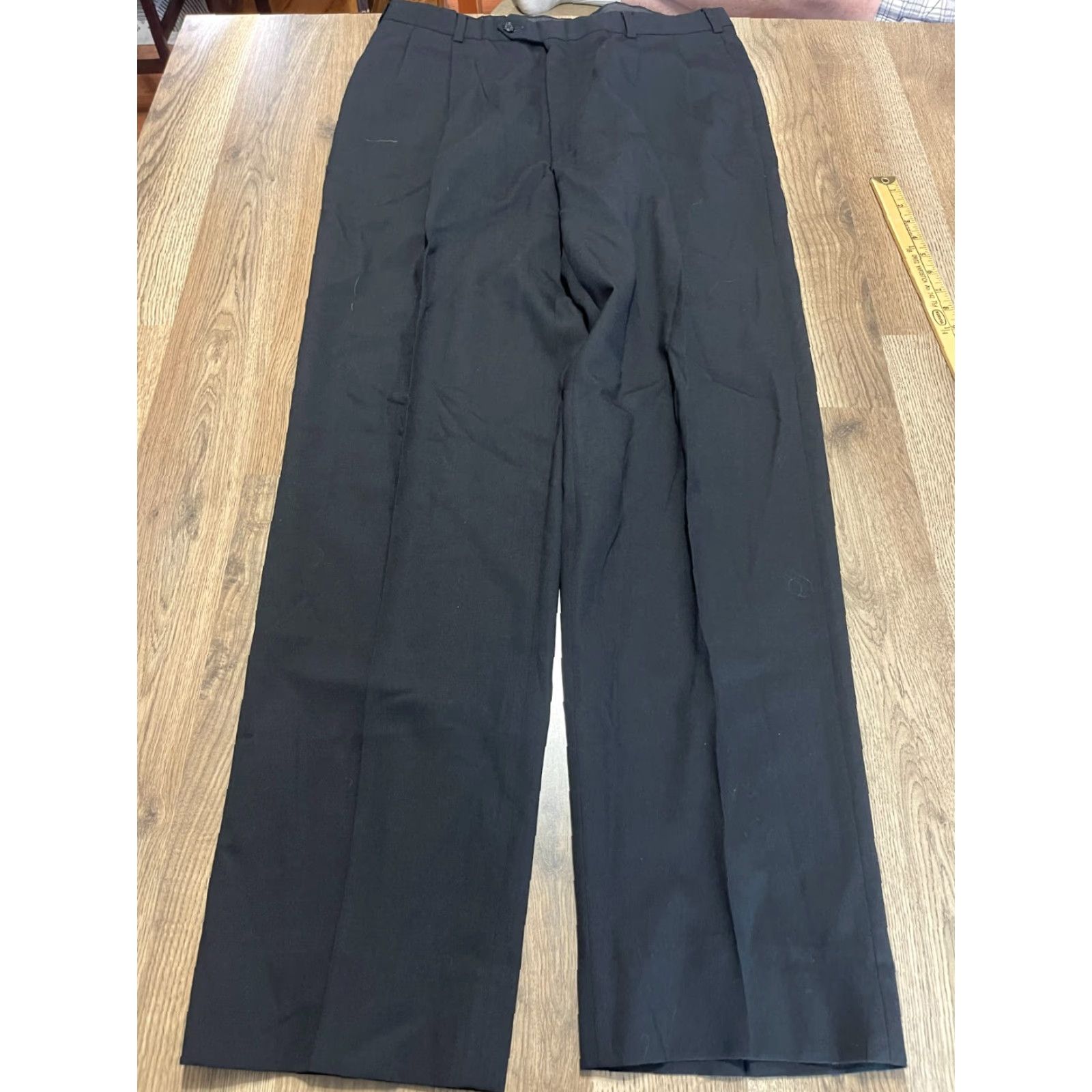 Austin Reed Austin Reed Pants Men 34 Black Dress Pants Pleated Regular Straight Inseam 34 Size US 34 / EU 50 - 2 Thumbnail
