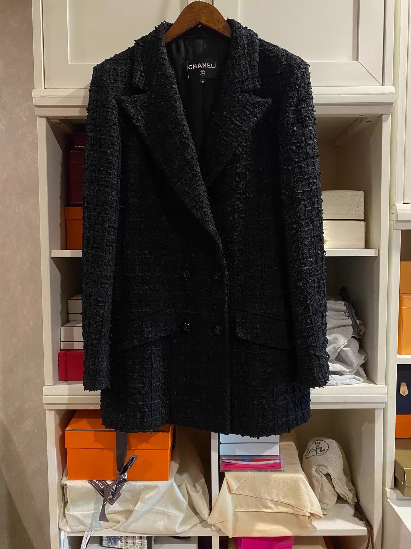 Chanel Chanel Classic Tweed Unisex Jacket Size XS / US 0-2 / IT 36-38 - 1 Thumbnail