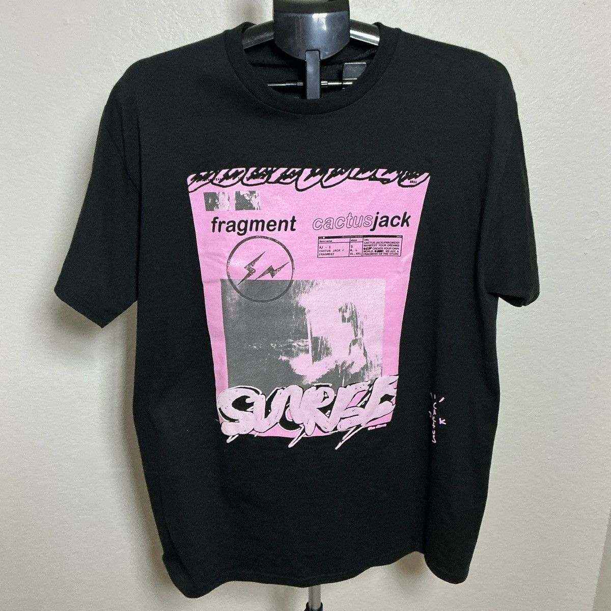 Travis Scott TRAVIS SCOTT x FRAGMENT DESIGN "SUNRISE" CACTUS JACK TEE ⚡️ Size US L / EU 52-54 / 3 - 1 Thumbnail