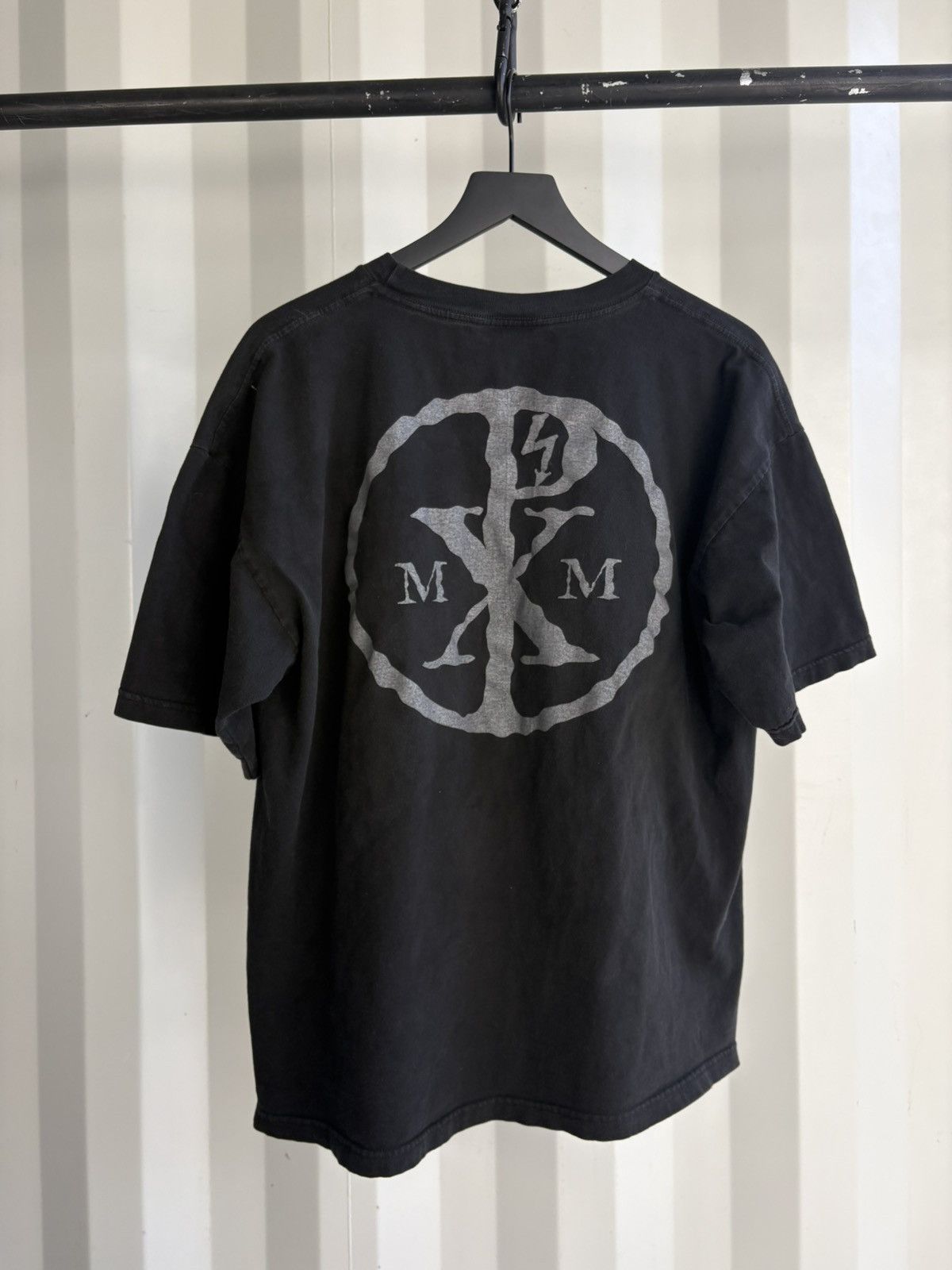 Marilyn Manson Vintage Marilyn Manson Faded Distressed Shirt GRUNGE Band Size US XL / EU 56 / 4 - 3 Thumbnail