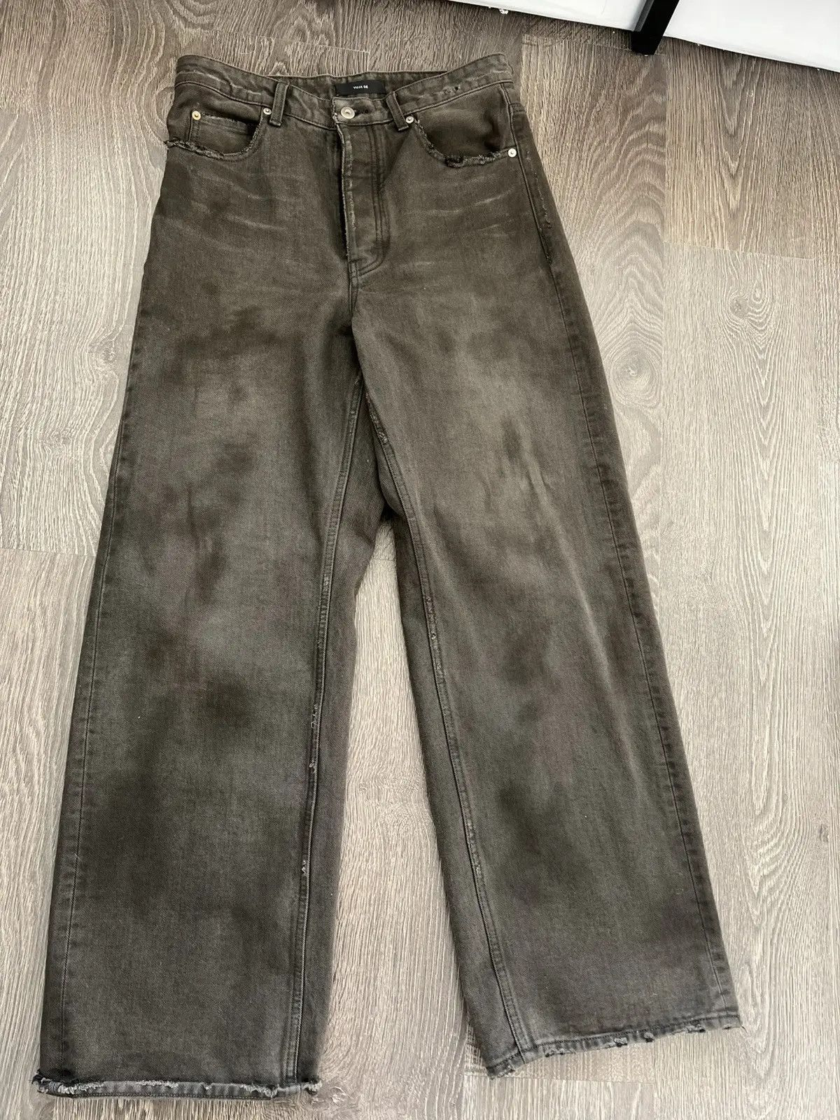 Vuja De VUJADE STEVE DISTRESSED SELVEDGE JEANS IN DENIM | Grailed