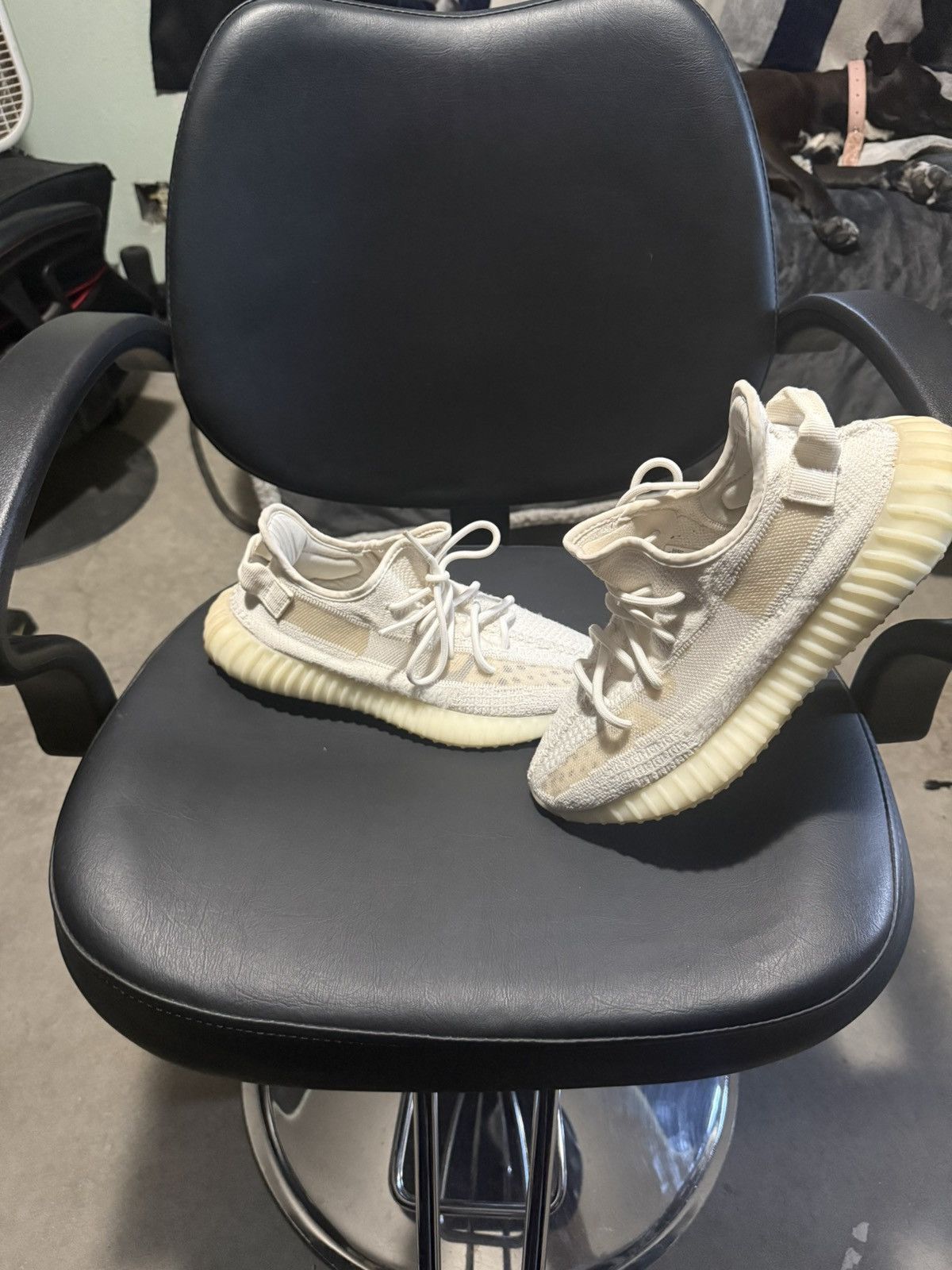 Yeezy Yeezy 350 bone Size US 10 / EU 43 - 2 Thumbnail