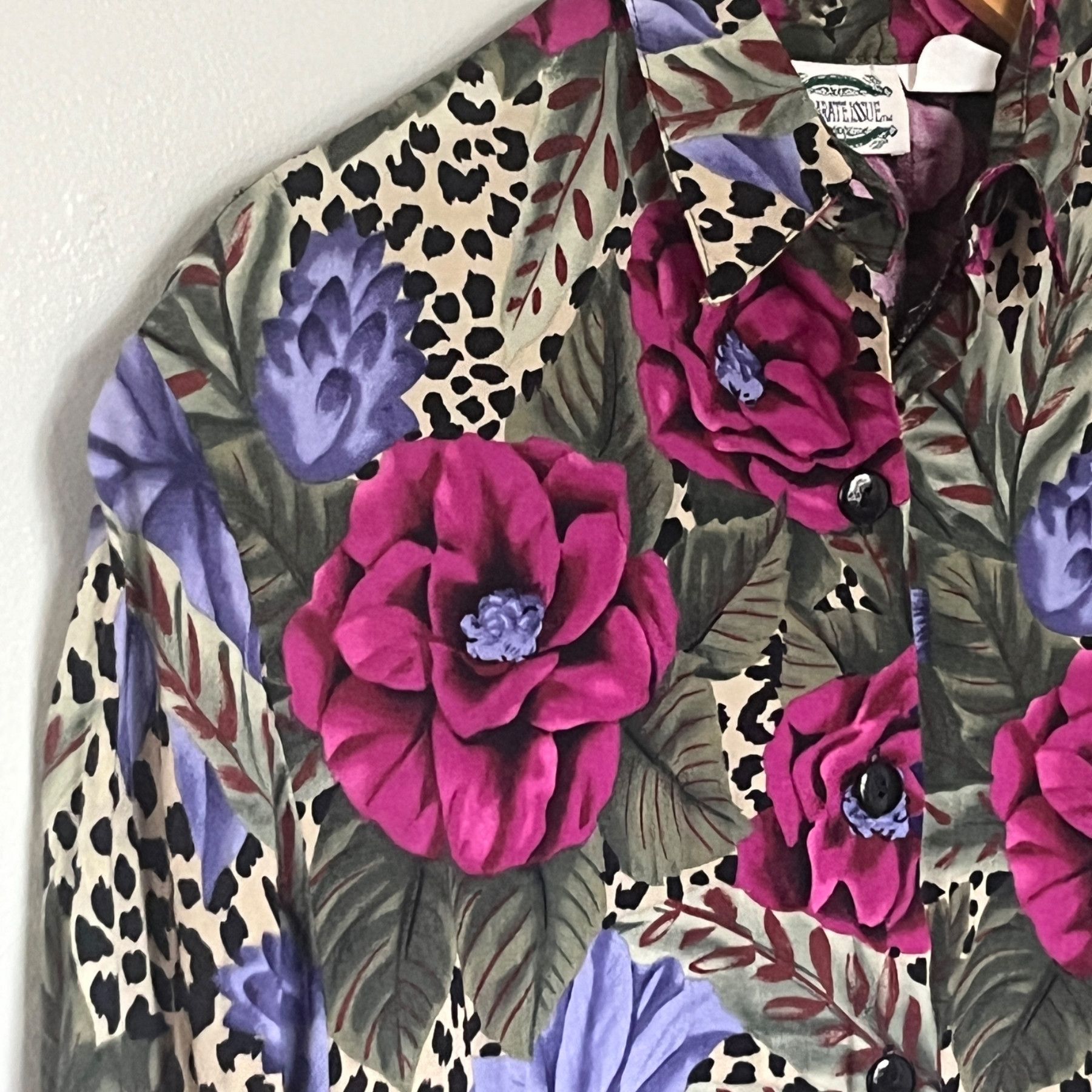 Designer Vintage Separate Issue Short-Sleeve Shirt Size Small Size US S / EU 44-46 / 1 - 3 Thumbnail