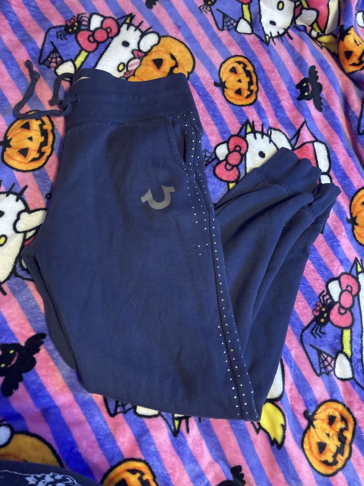 True Religion True Religion Studded Sweats Size 28" / US 6 / IT 42 - 1 Thumbnail