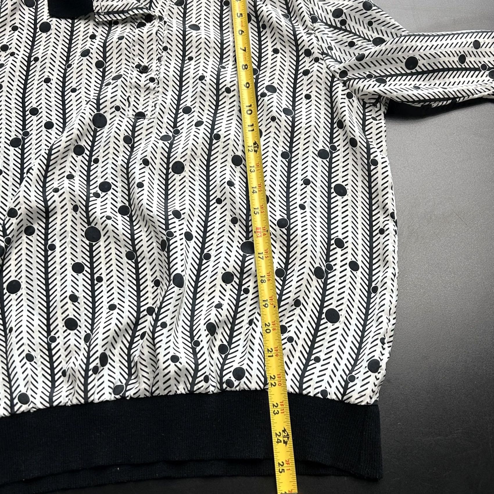 Vintage Vintage Geometric Print Blouse Womens 16 White Black Collared Long Sleeve Shirt Size XXL / US 16-18 / IT 52-54 - 5 Thumbnail