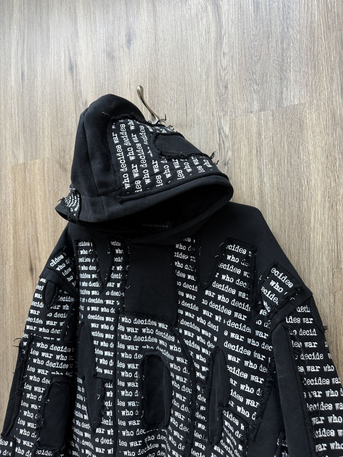 Who Decides War Who Decides War Black Hoodie Size US S / EU 44-46 / 1 - 3 Thumbnail
