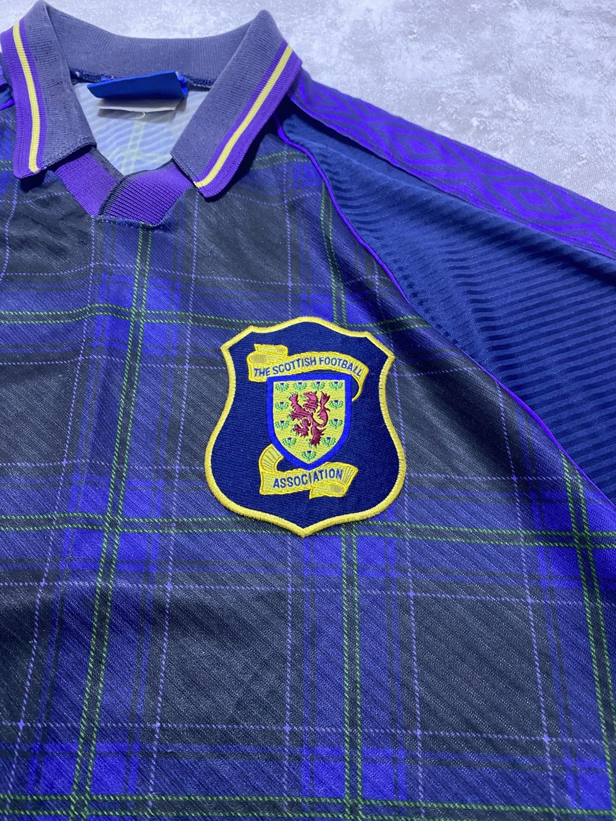 Umbro Vintage 1996 Scotland Away Shirt Umbro Tartan Pattern Rare Size US L / EU 52-54 / 3 - 6 Thumbnail