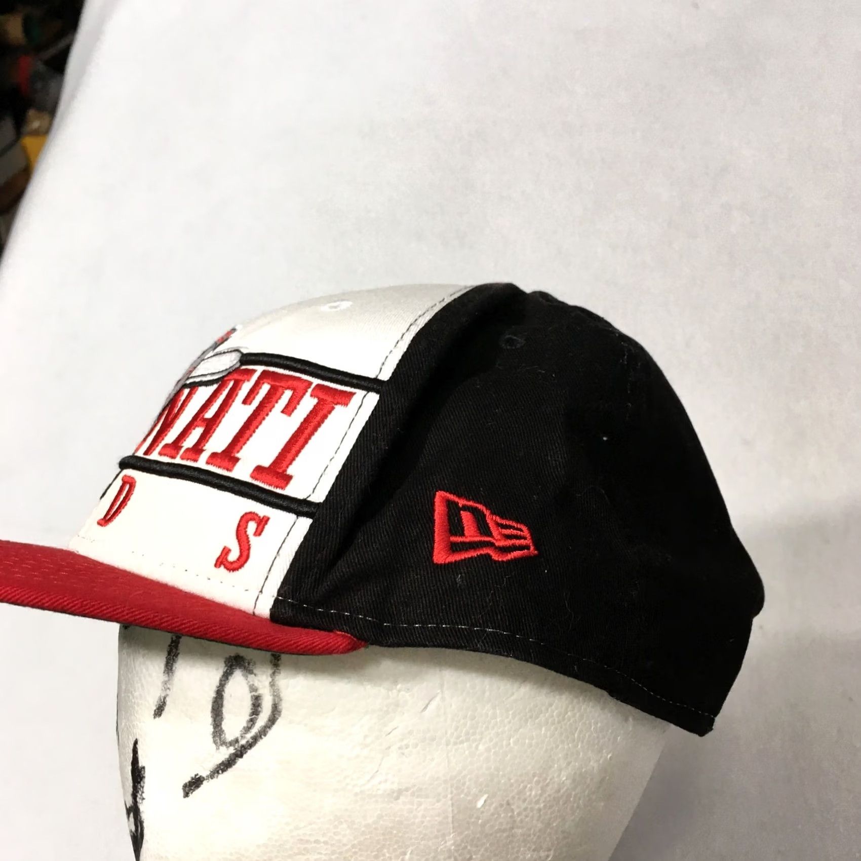 New Era Cincinnati Reds Hat New Era MLB Baseball Cap Mens Adjustable Red Canvas Solid Pattern Sports Baseball Cap Mens Size ONE SIZE - 4 Thumbnail