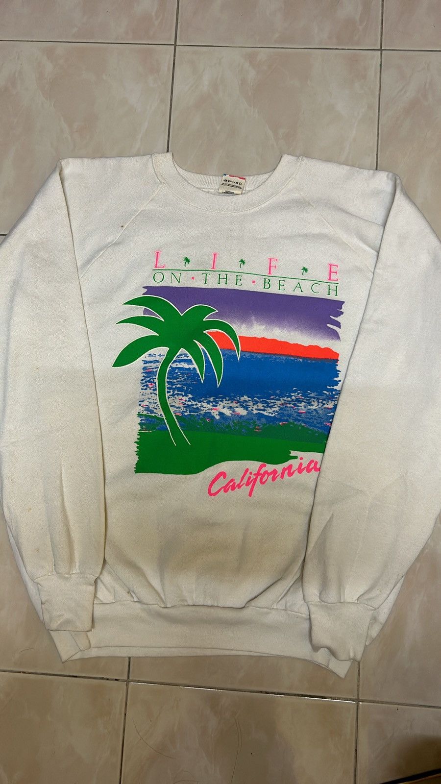 Vintage VTG SWEATSHIRT LIFE ON THE BEACH Size US L / EU 52-54 / 3 - 1 Thumbnail
