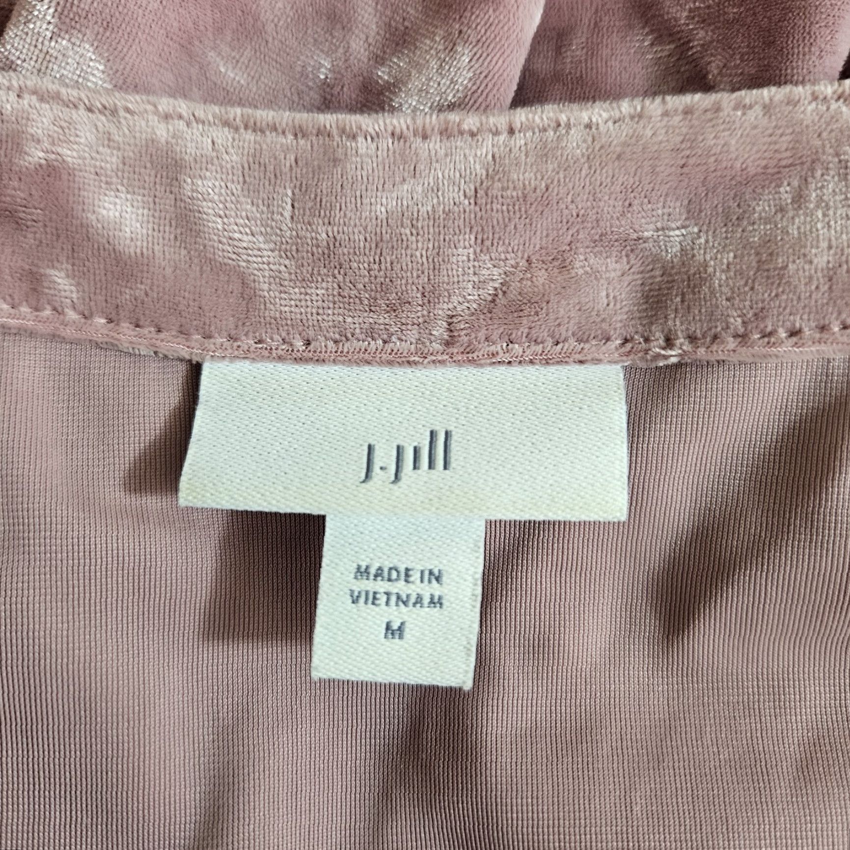 J. Jill **J. Jill Women's Pink Velvet Top Size Medium V-Neck** User: J. Jill Women's Pink Velvet Top Size Medium V-Neck Size M / US 6-8 / IT 42-44 - 5 Thumbnail