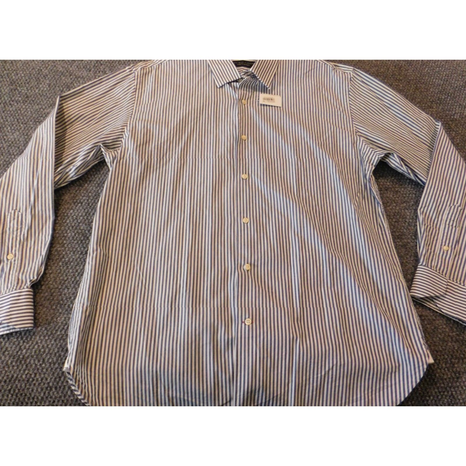 Bloomingdale's Bloomingdale's Mens Button-Up shirt XL Blue Striped Knit Cotton Polyester Regular Button-Down Collar Mens Season All Seasons Brand New With Tags Size US XL / EU 56 / 4 - 2 Thumbnail