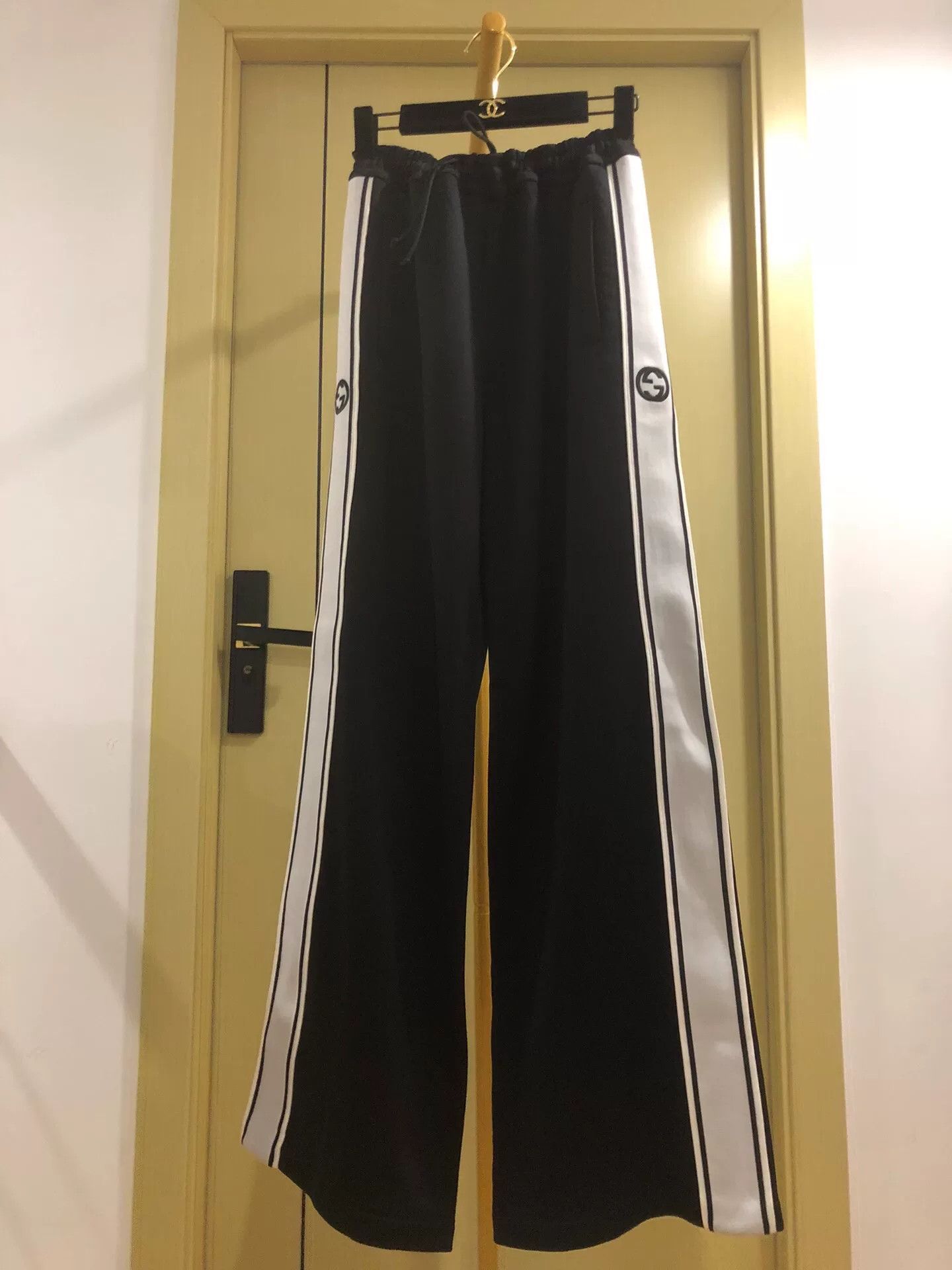 Gucci Gucci Black Unisex Sports Pants Size US 26 / EU 42 - 1 Thumbnail