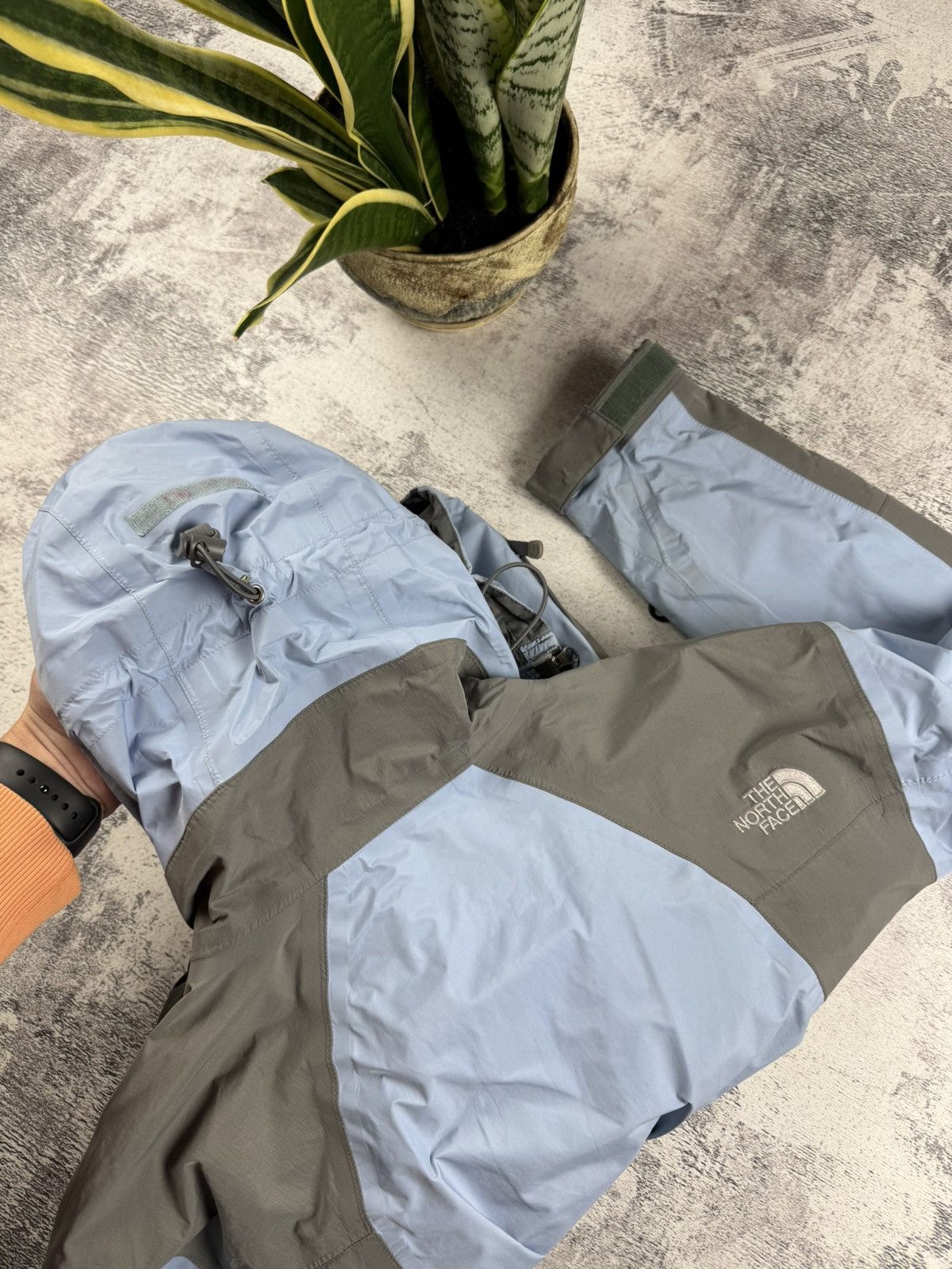 The North Face The North Face Gore-Tex Summit Series Women’s Medium Blue Zip Jacket Windbreaker Size M / US 6-8 / IT 42-44 - 14 Thumbnail