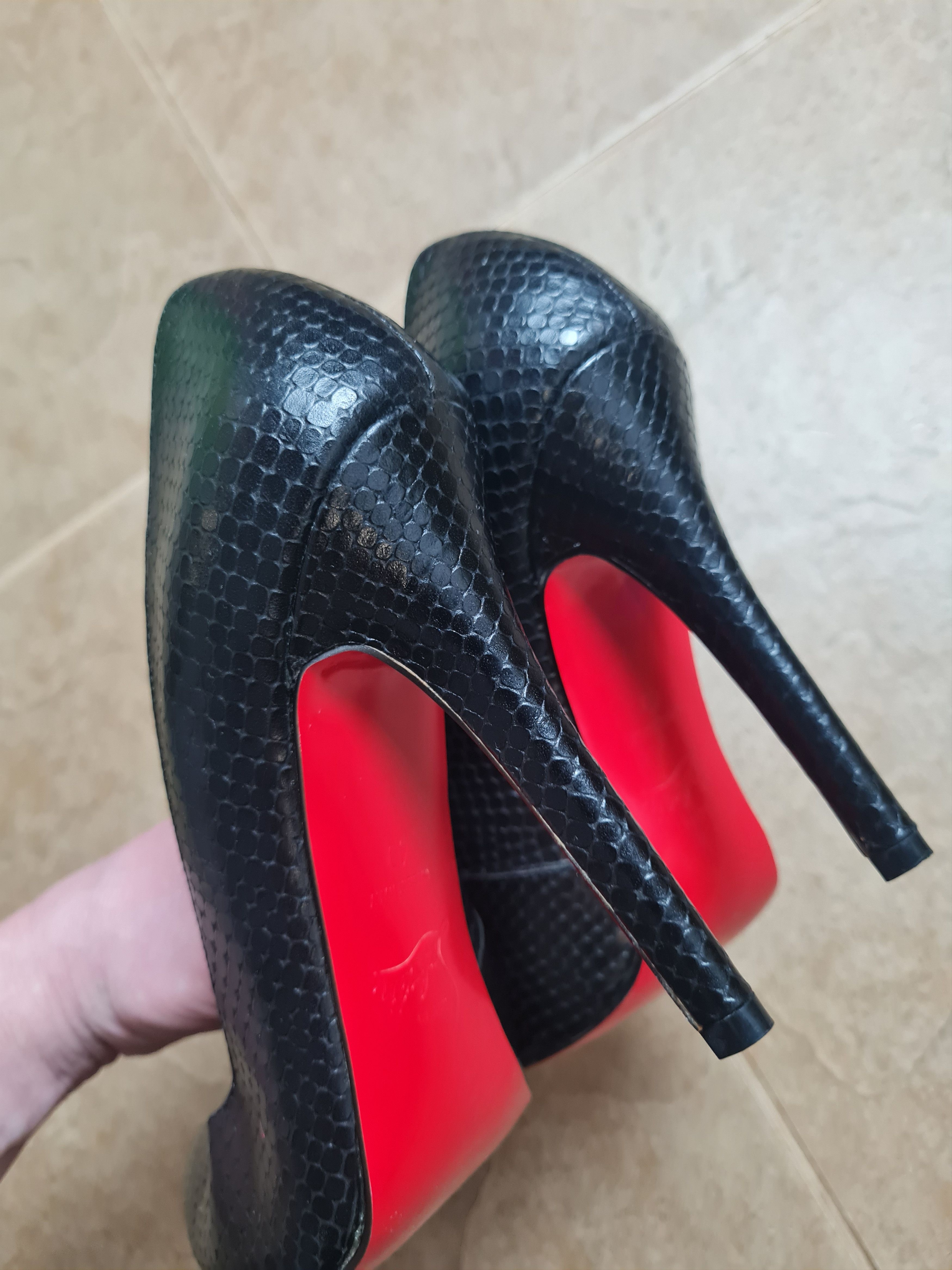 Christian Louboutin Christian Louboutin Yousra Python Black Leather Gently Worn Size US 10 / IT 40 - 13 Thumbnail