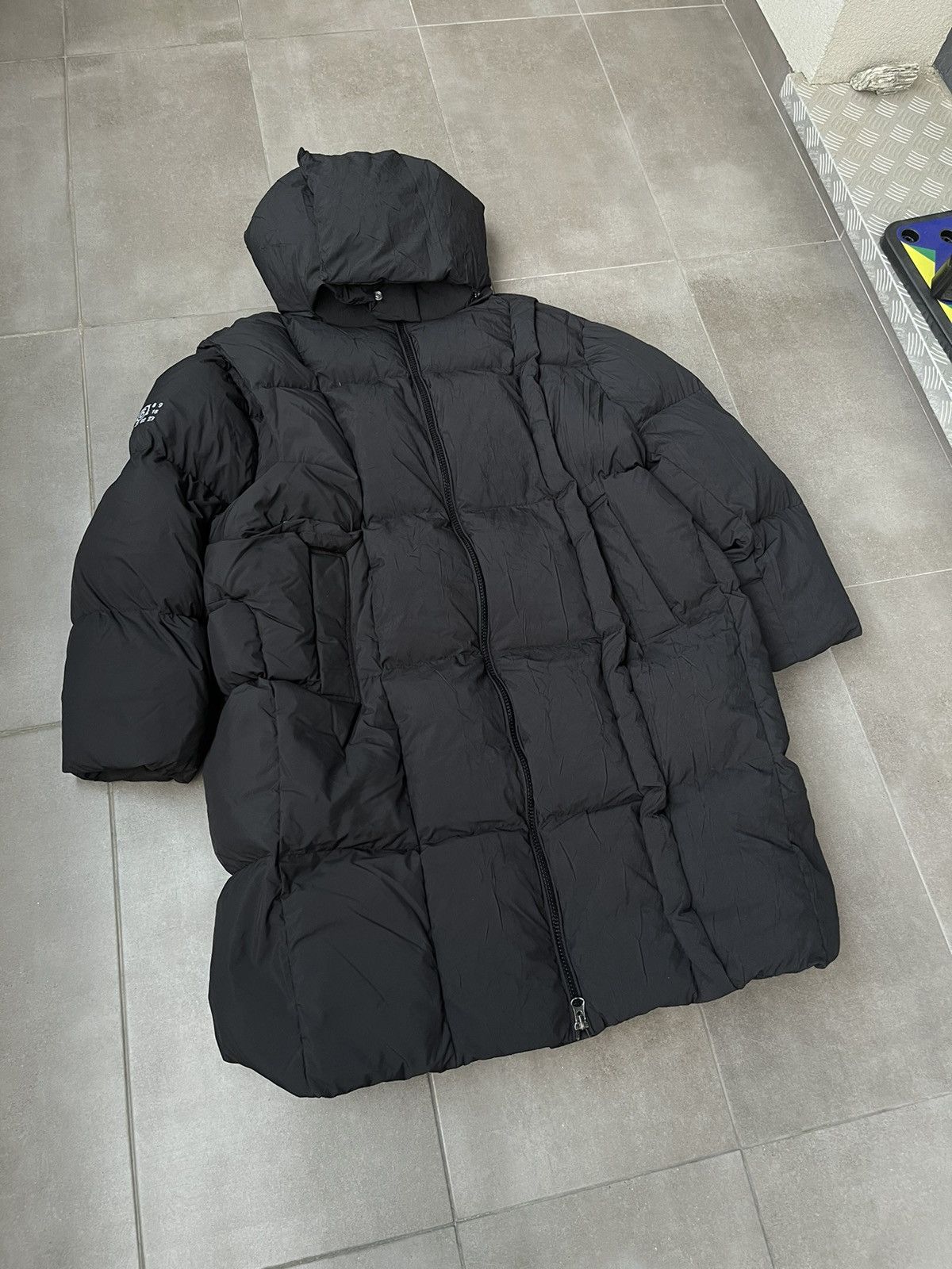 Maison Margiela !DS! AW23 Maison Margiela Chenpeng Black Puffer Coat Jacket Size US M / EU 48-50 / 2 - 8 Thumbnail