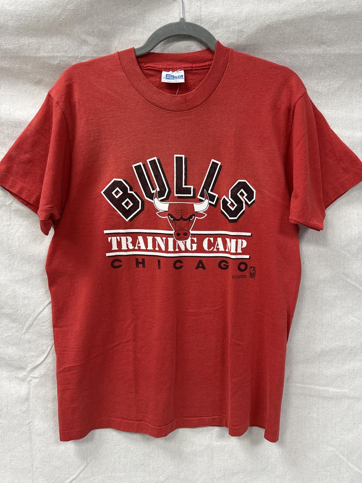 Designer Chicago Bulls Training Camp T-Shirt - Vintage Red Size US L / EU 52-54 / 3 - 1 Thumbnail