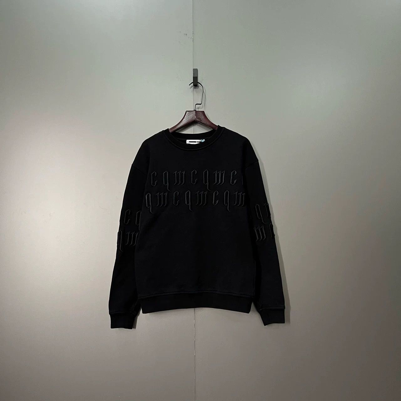 Alexander McQueen Alexander McQueen Black Logo Sweatshirt Size US XS / EU 42 / 0 - 1 Thumbnail