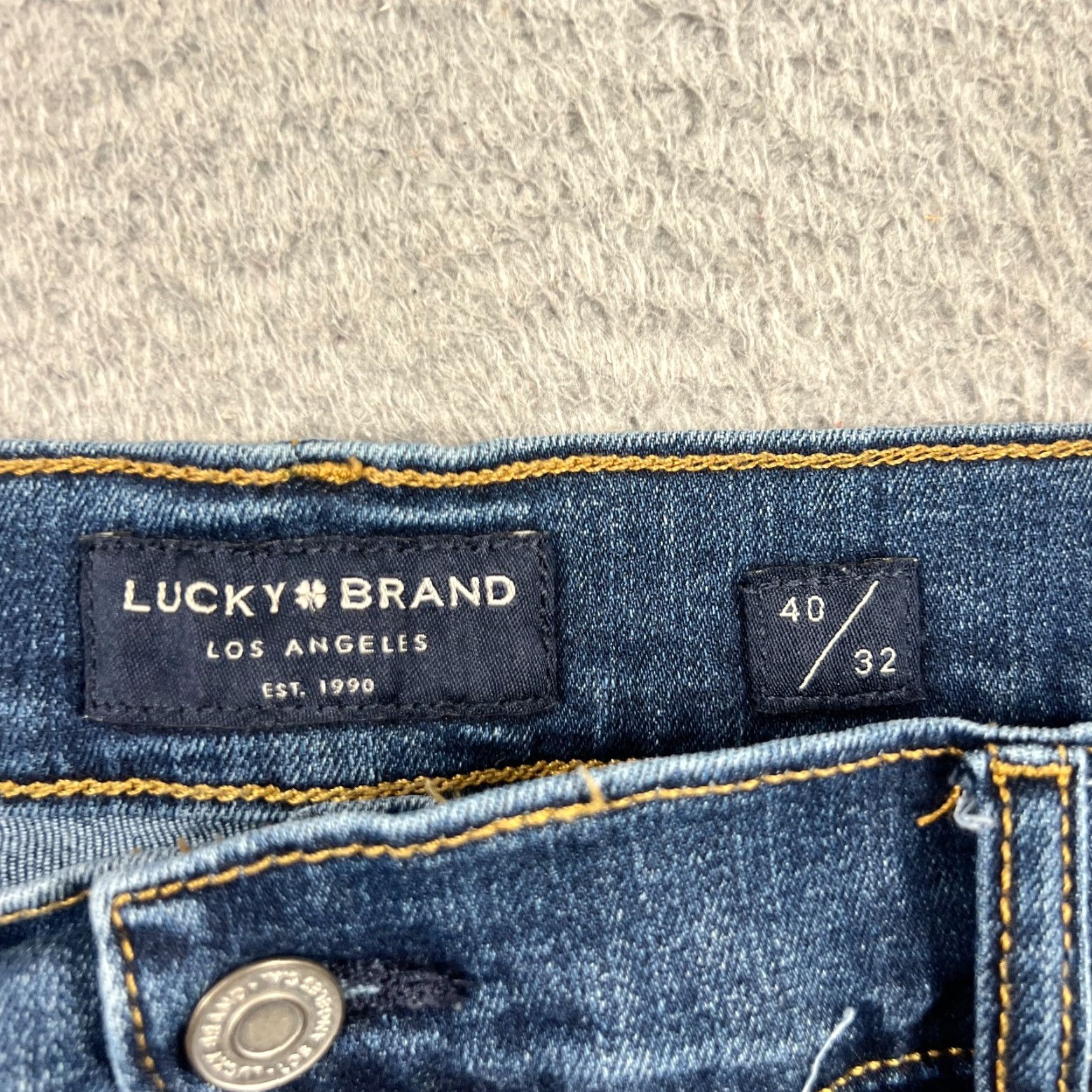 Lucky Brand Lucky Brand Jeans 40x32 221 Original Straight Light Wash Denim 5-Pocket Men Jeans Blue 40 Regular Size US 40 / EU 56 - 6 Thumbnail