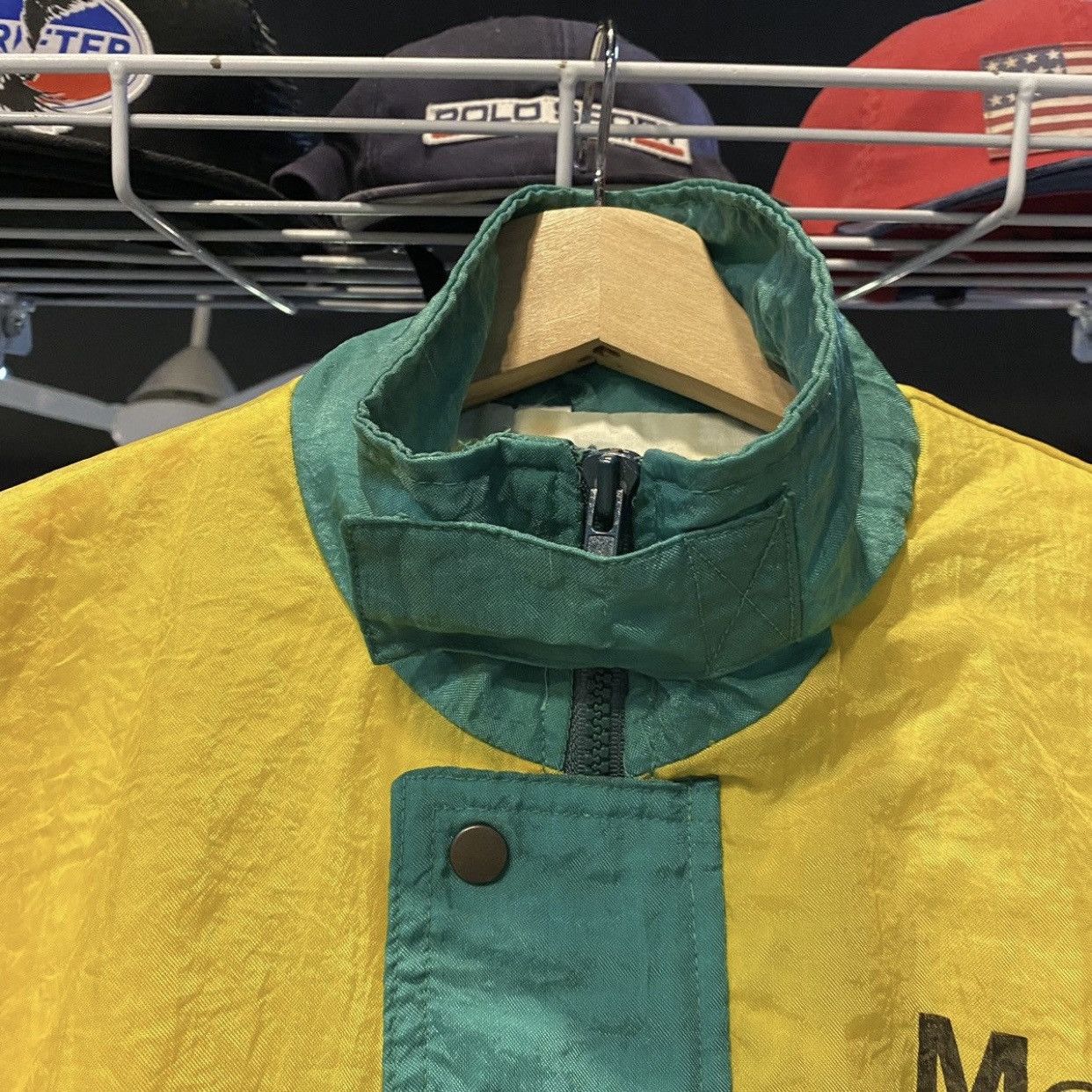 Ferrari × Mercedes-Benz × Vintage Vintage Mobil F1 Mobil 1 Rally Formula 5W-50 Light Jackets Size US M / EU 48-50 / 2 - 14 Thumbnail