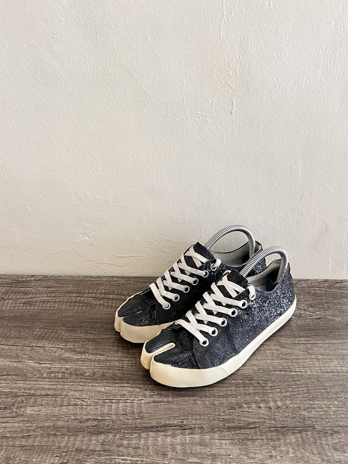 Maison Margiela Black Glitter Tabi Sneakers Size US 7 / IT 37 - 2 Thumbnail