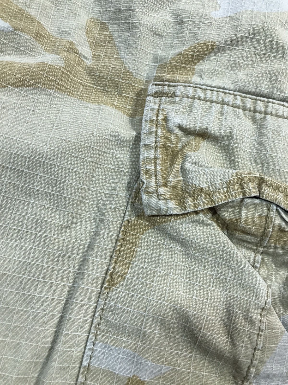 Carhartt × Vintage Vintage Carhartt Khaki Shorts Size US 31 - 4 Thumbnail