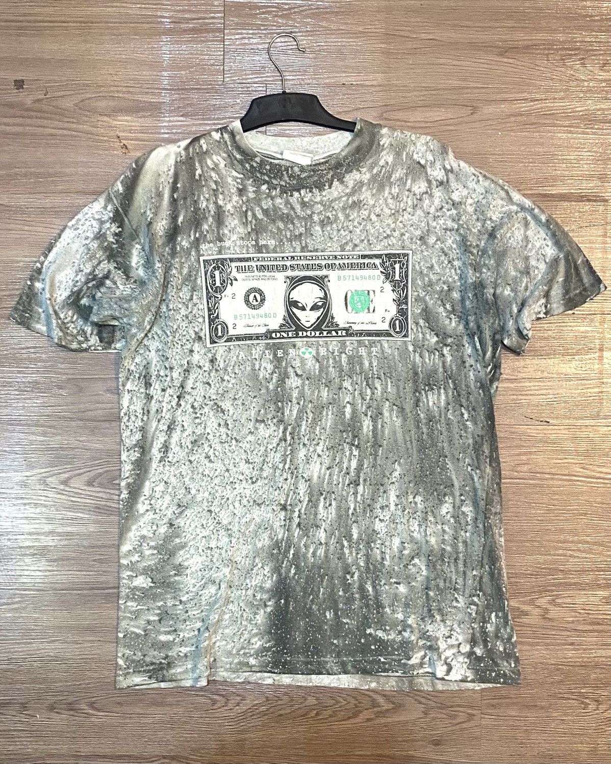 Tshirt 90’s Alien Eight Money One Dollar Vintage tie dye vtg