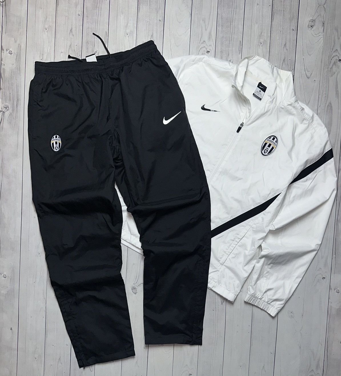 Nike × Vintage Vintage Nike Juventus soccer tracksuit size M rare Size US M / EU 48-50 / 2 - 1 Thumbnail